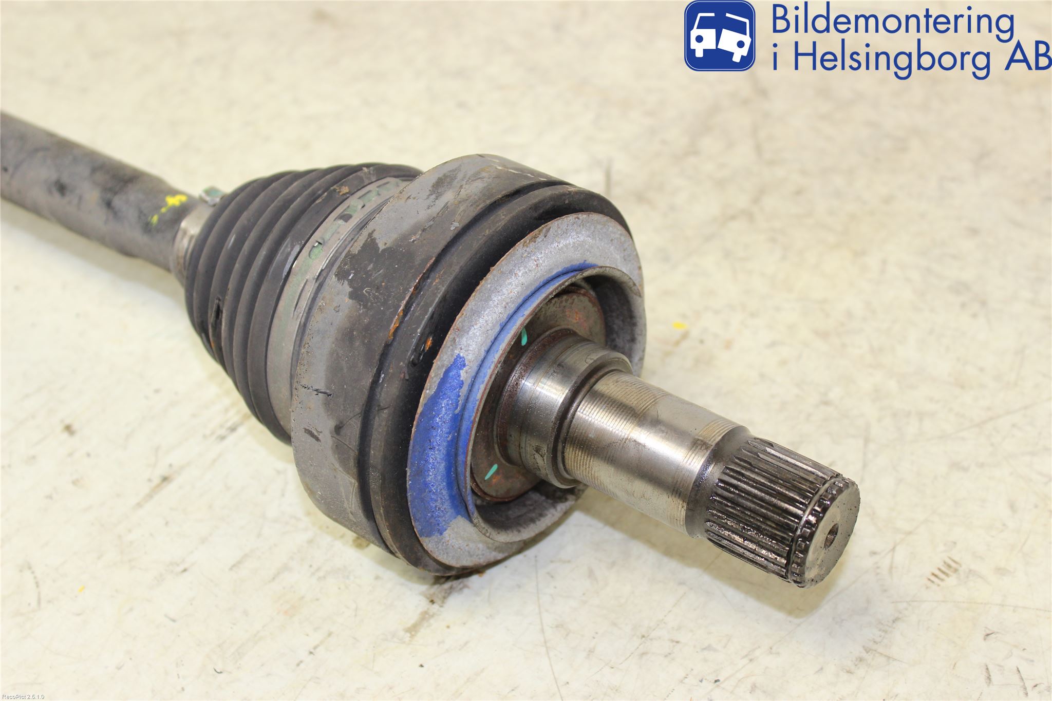 Mercedes-Benz MB VITO/VIANO (W639) 04-14 Drivaksel Bak Kompl Venstre