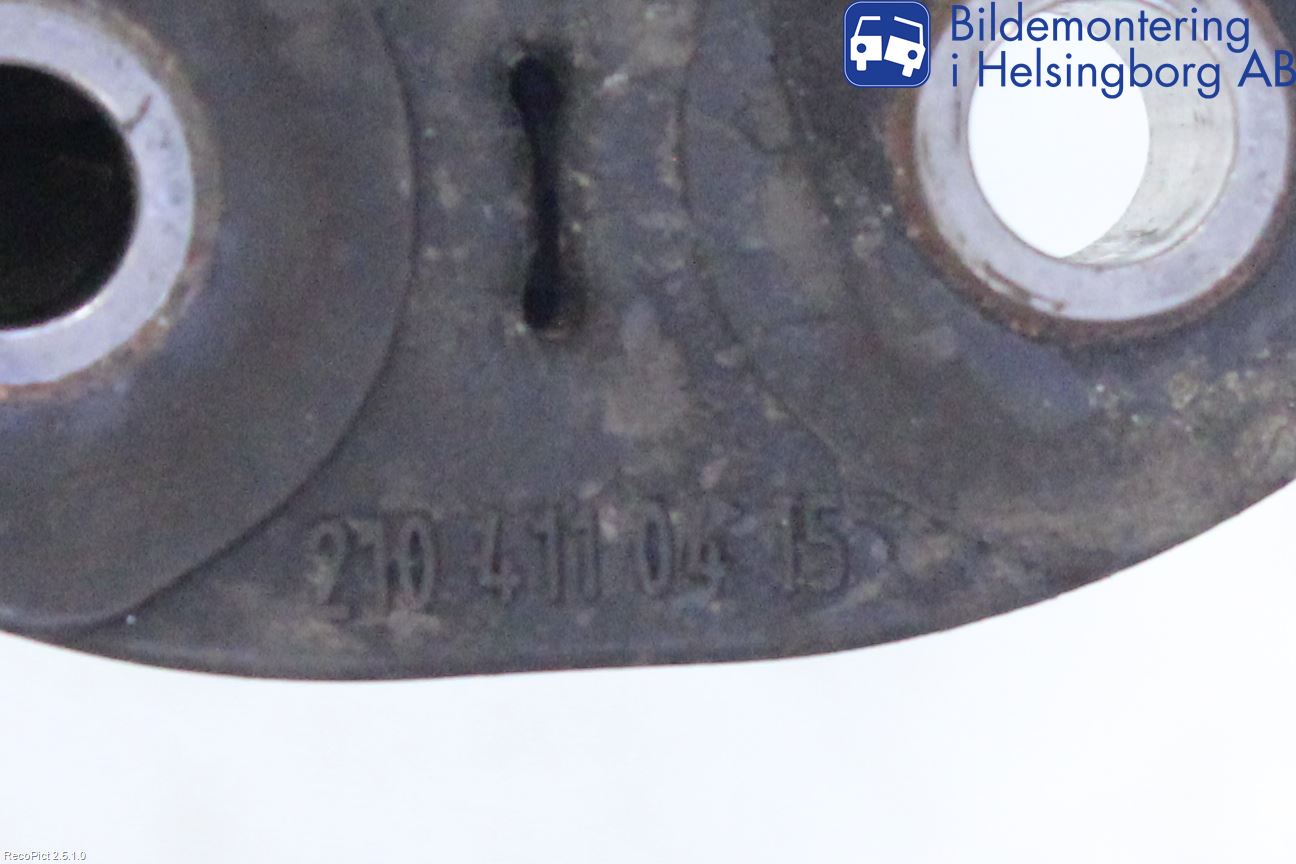 Mercedes-Benz MB E-KLASS (W212) 09-16 Mellomaksel Gummiledd