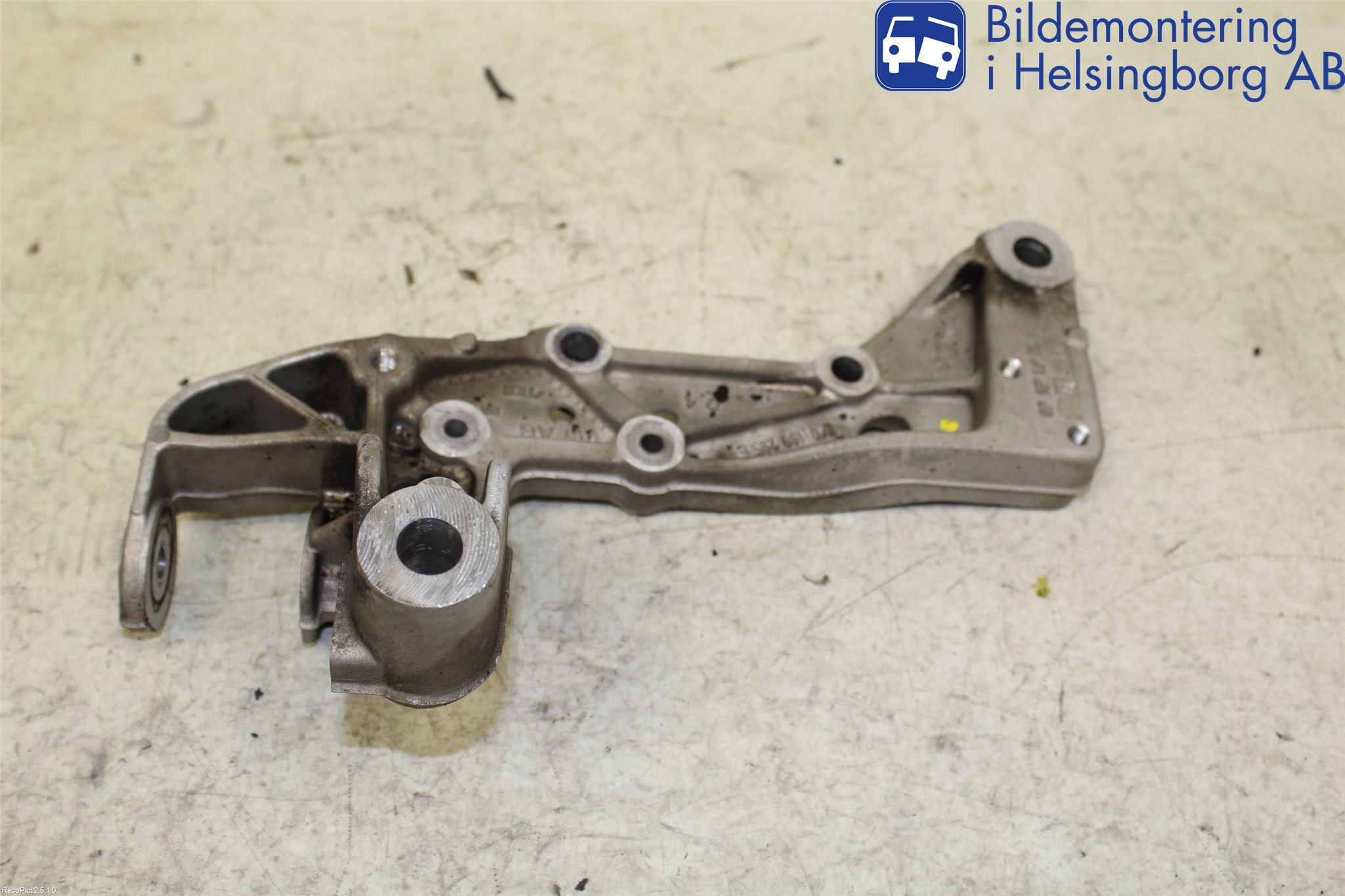 Volkswagen VW TOURAN 10-15 Forstilling Øvrig