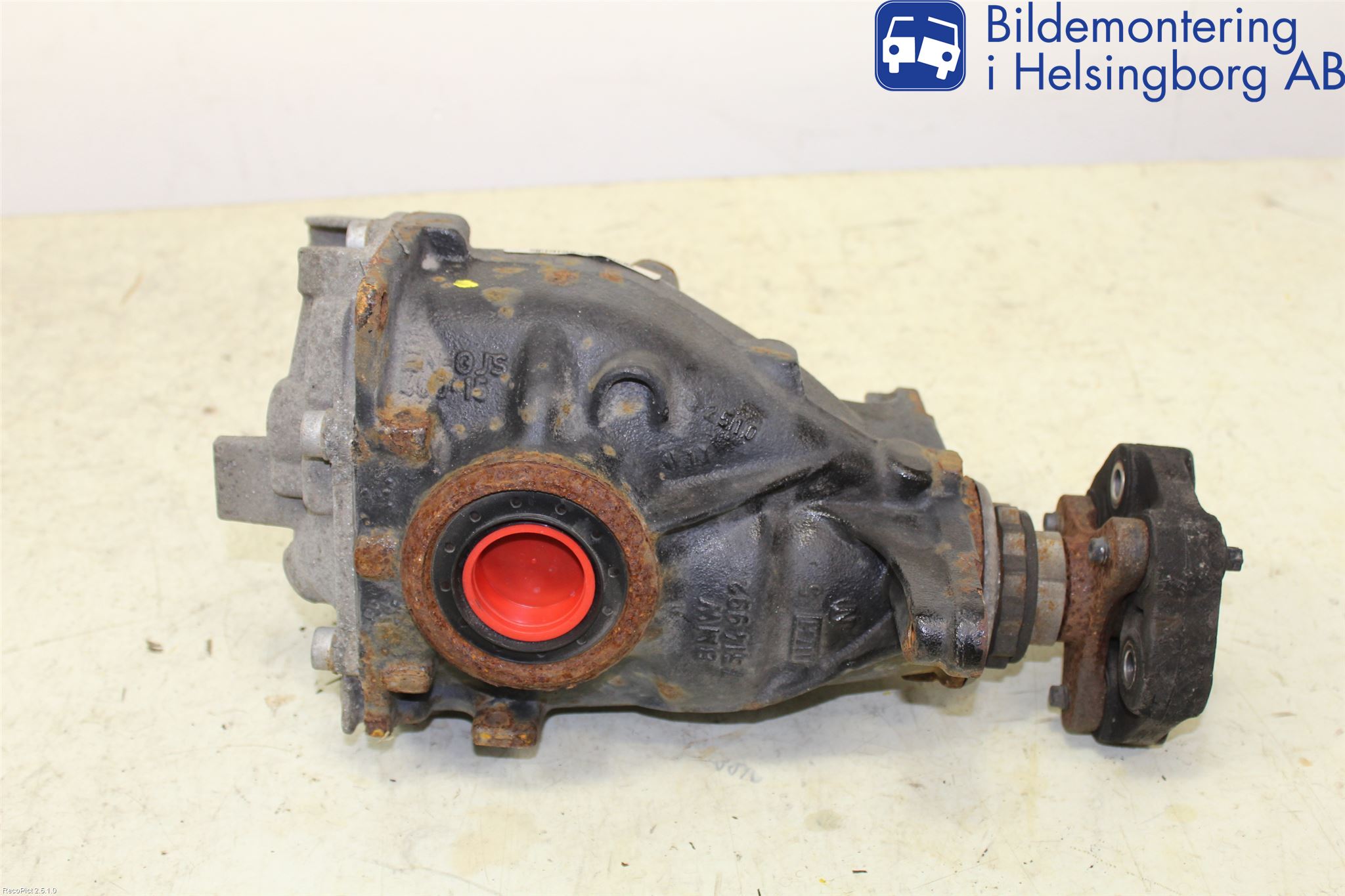 BMW 1 F20/F21 11-19 Bakaksel Kardang Bak -Diff