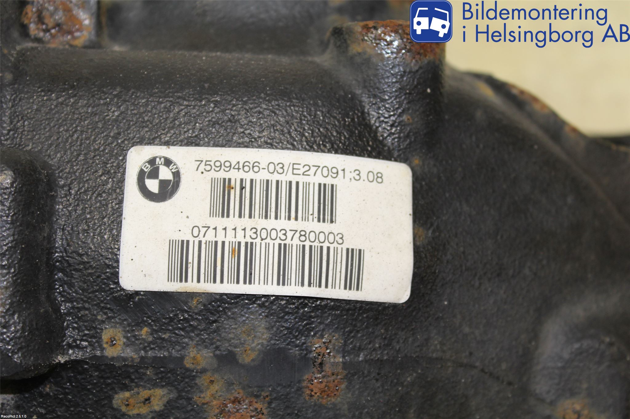 BMW 1 F20/F21 11-19 Bakaksel Kardang Bak -Diff