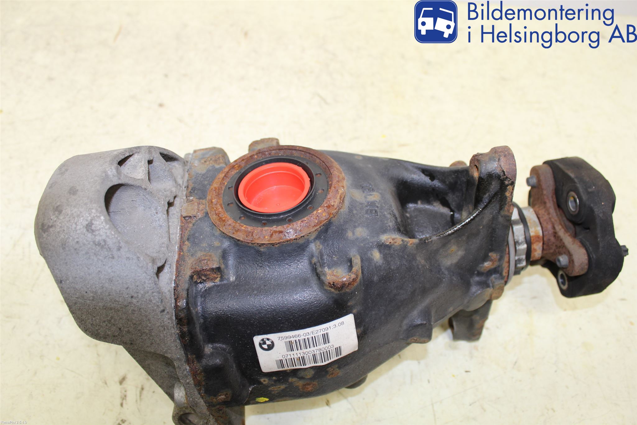 BMW 1 F20/F21 11-19 Bakaksel Kardang Bak -Diff