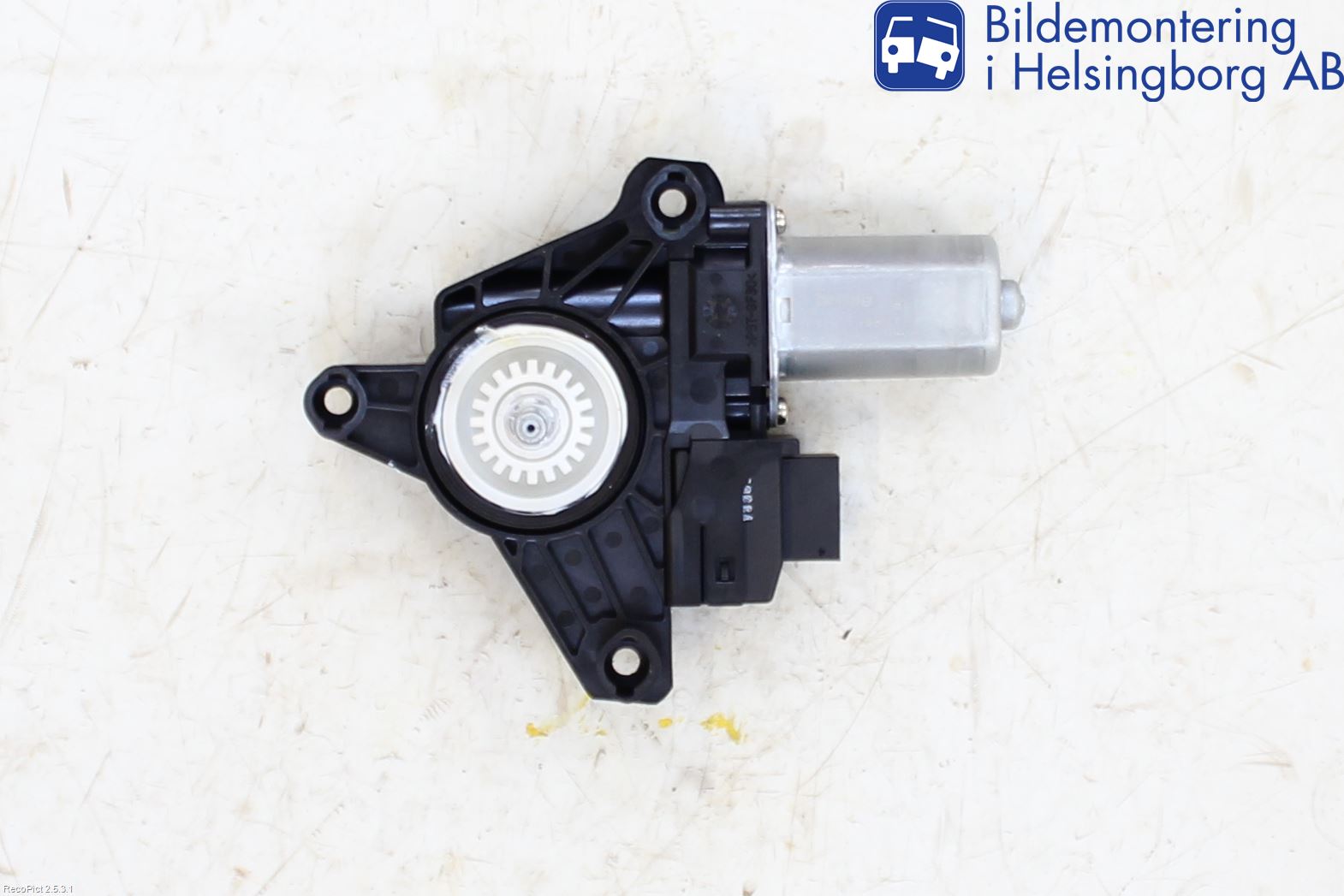 Mercedes-Benz MB GLA-KLASS (X156) 13-20 Vindusheismotor