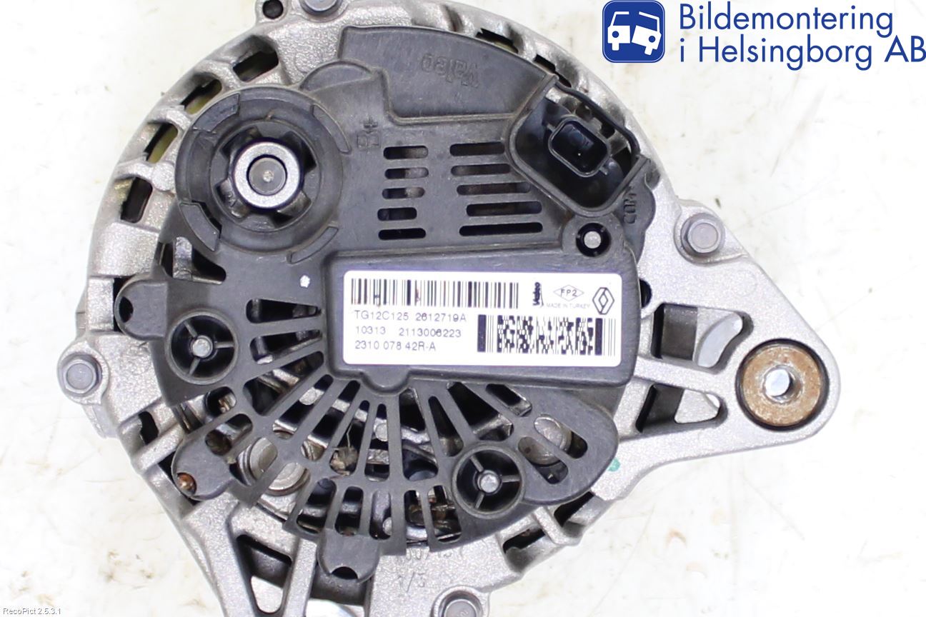 Renault CAPTUR 13-19 Dynamo