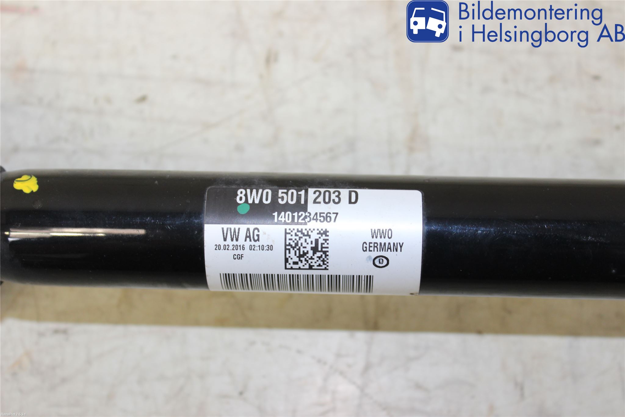 Audi A4/S4 B9 16-19 Drivaksel Bak Kompl Venstre