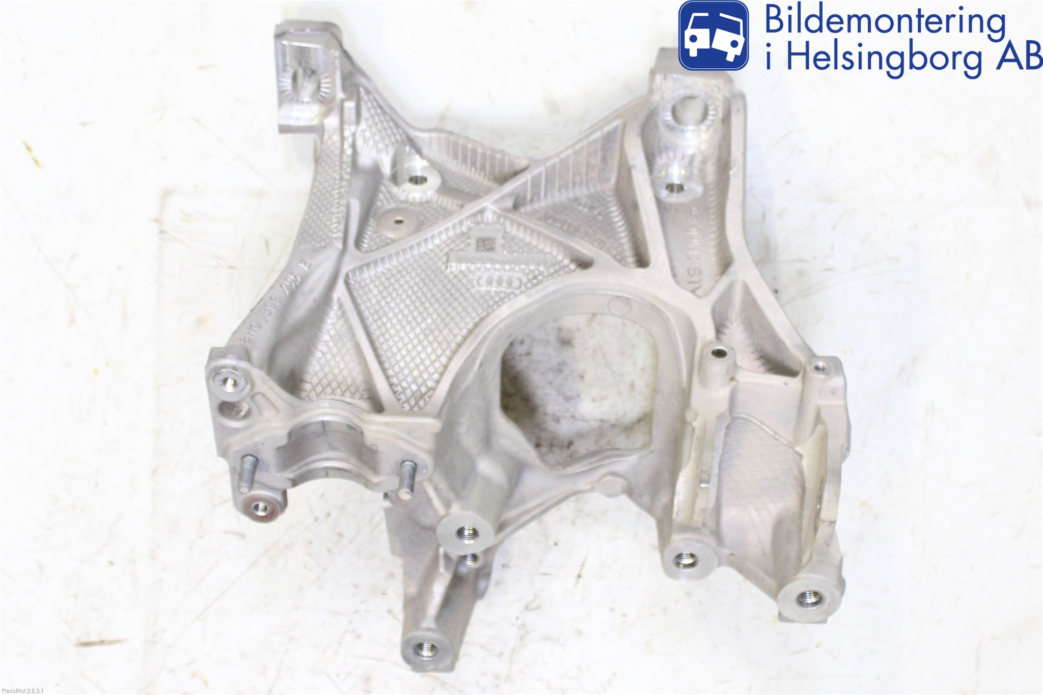 Audi A4/S4 B9 16-19 Forstilling Øvrig