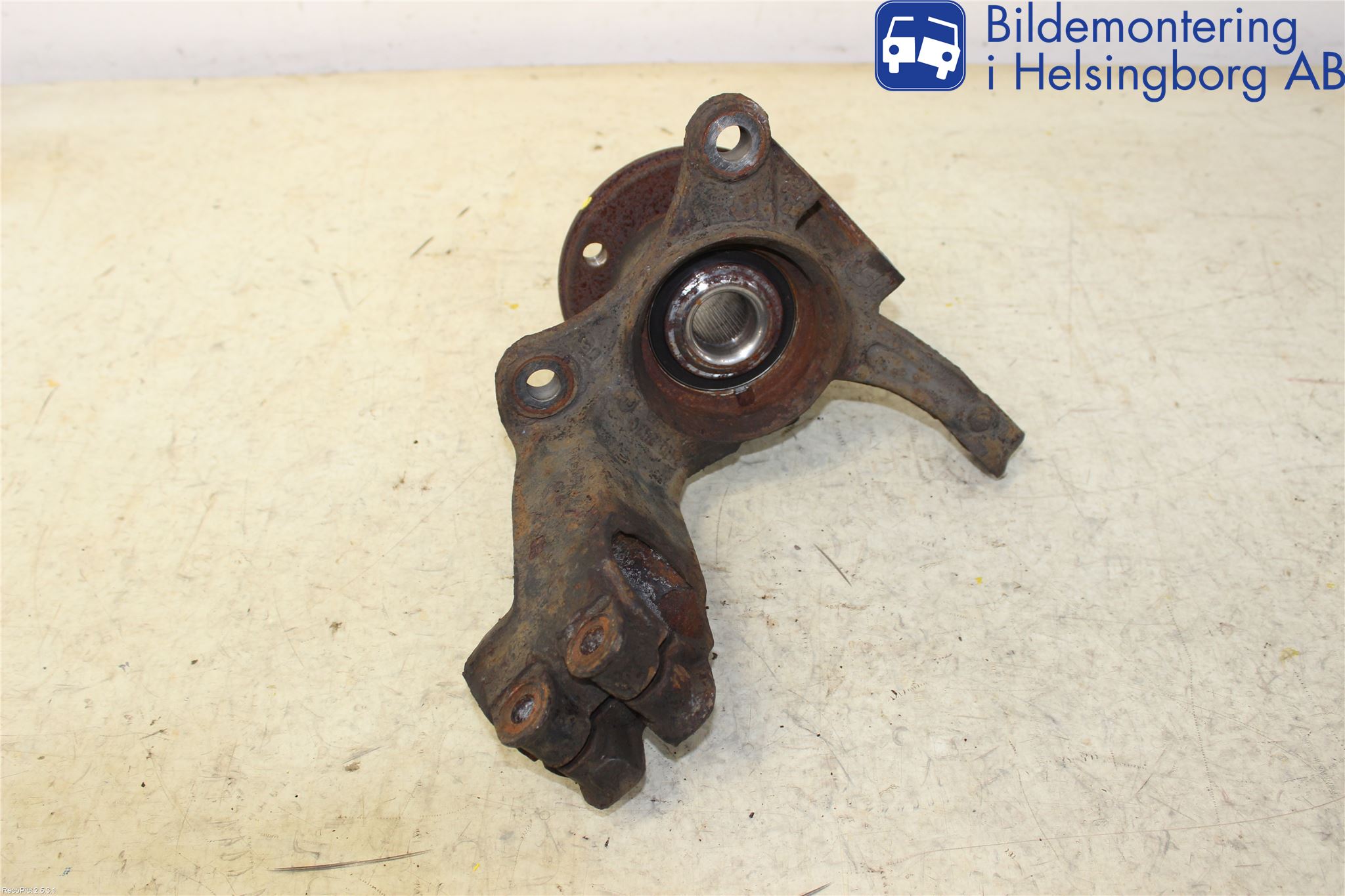 Volkswagen VW TRANSP/CARAVELLE (T5) 04-15 Spindel Vf