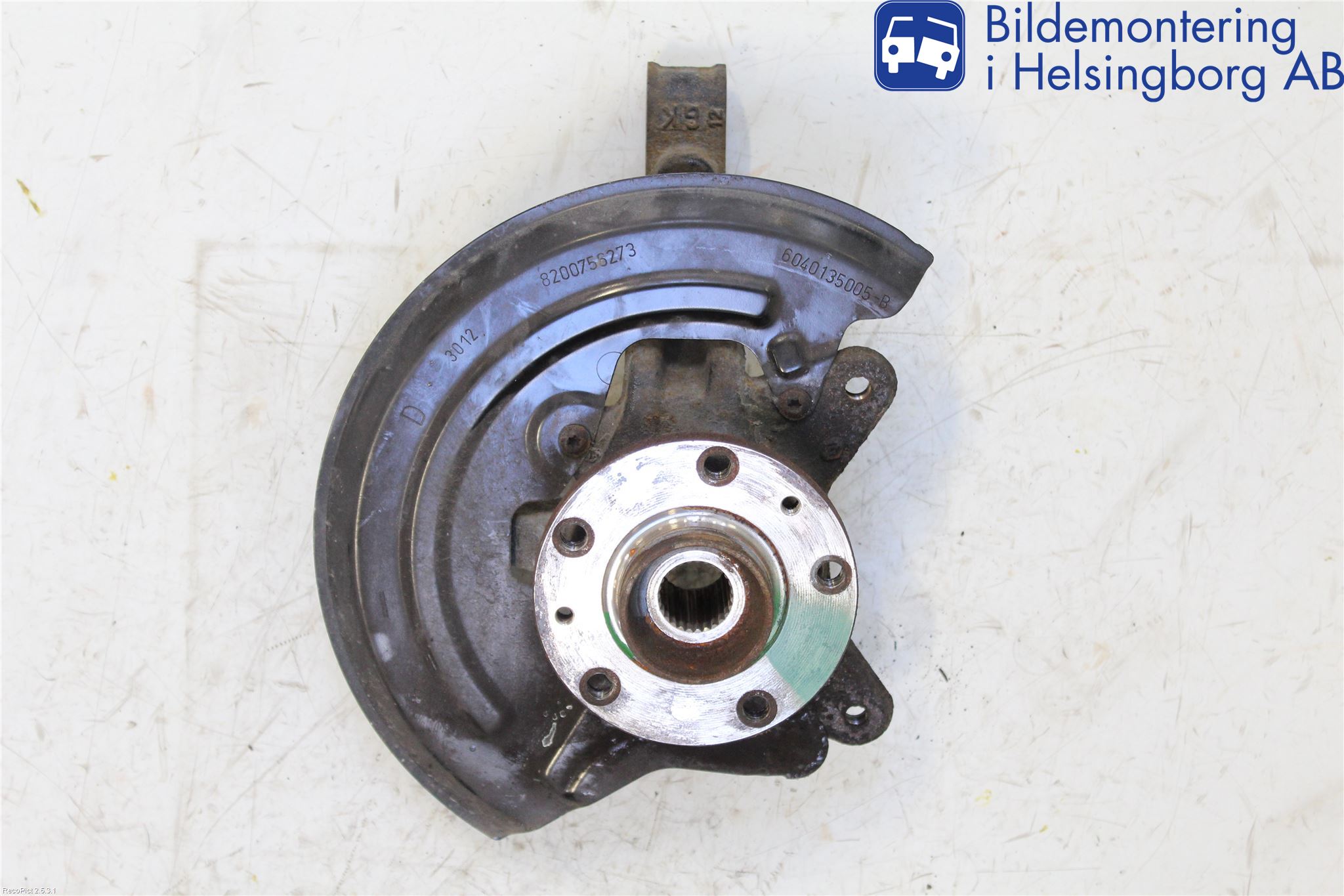 Mercedes-Benz MB CITAN (W415) 13-21 Spindel Hf