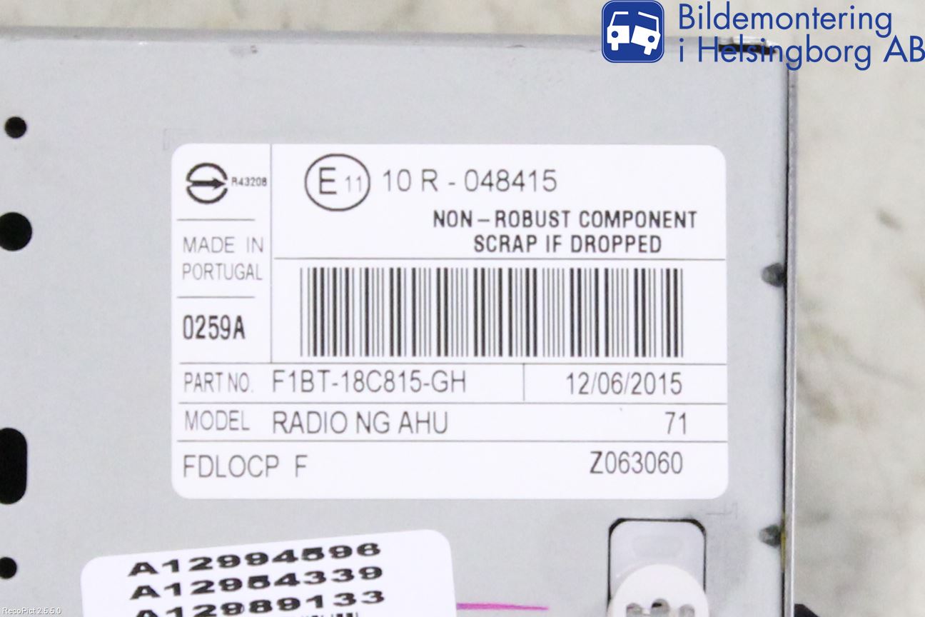 Ford TRANSIT SKÅP/BUSS 14-22 Stereo Radio Med Cd