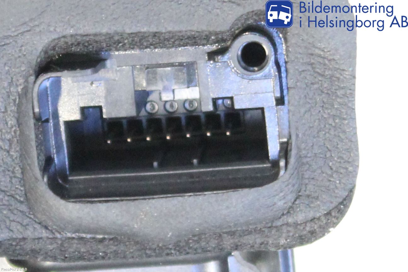 Volkswagen VW POLO 10-17 Sentrallåsmotor Høyre