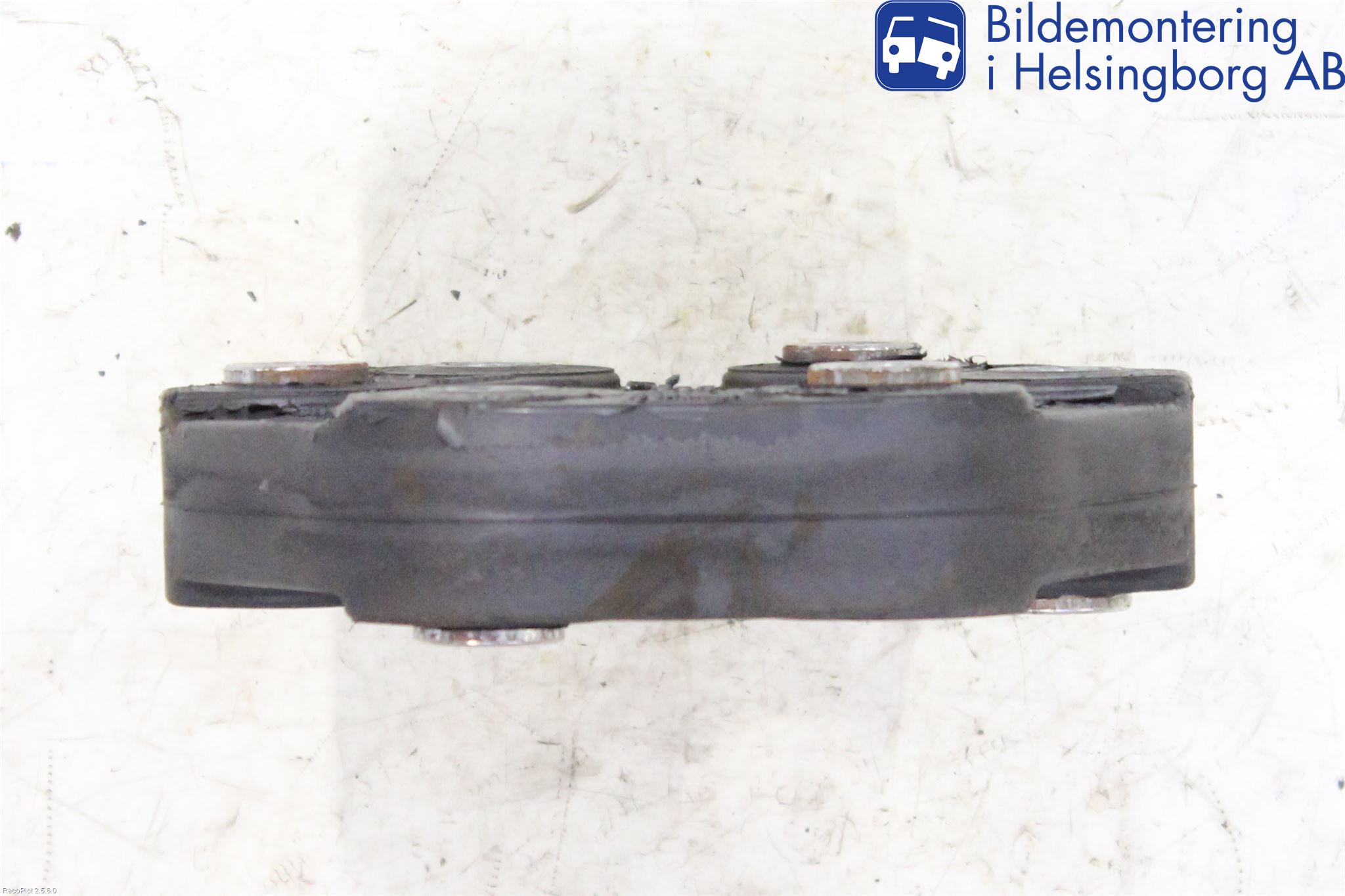 Mercedes-Benz MB E-KLASS (W213) 16-23 Mellomaksel Gummiledd