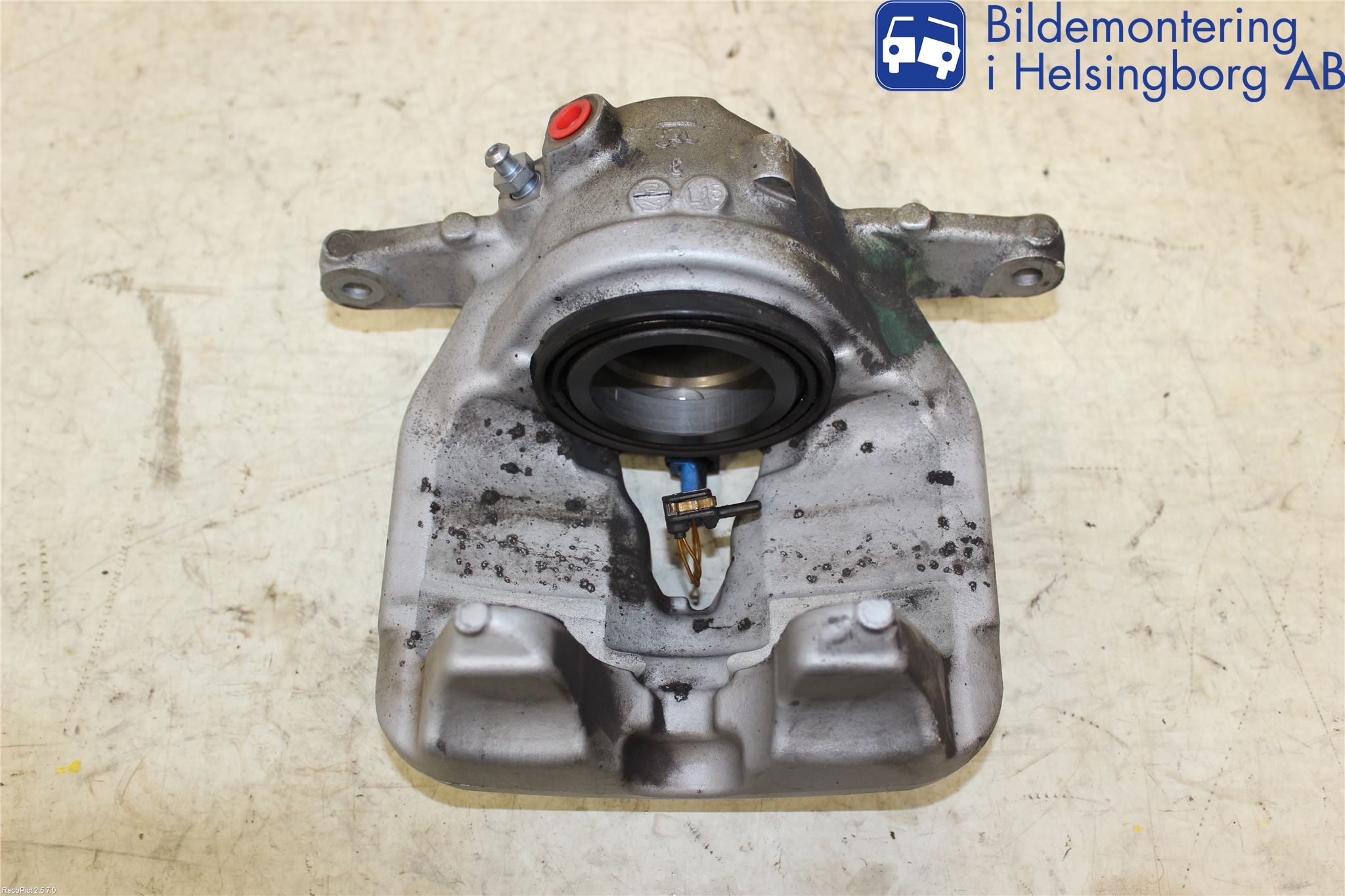 Mercedes-Benz MB C-KLASS (W205) 14-21 Bremsecaliper Foran Høyre