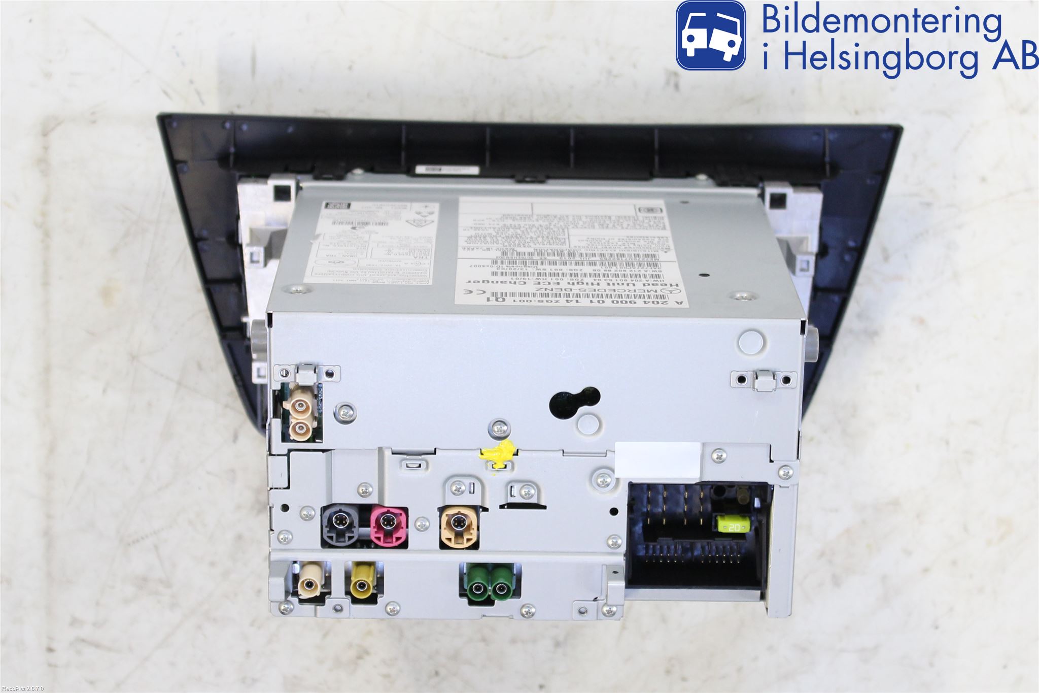 Mercedes-Benz MB C-KLASS (W204) 07-15 Stereo Radio Med Cd