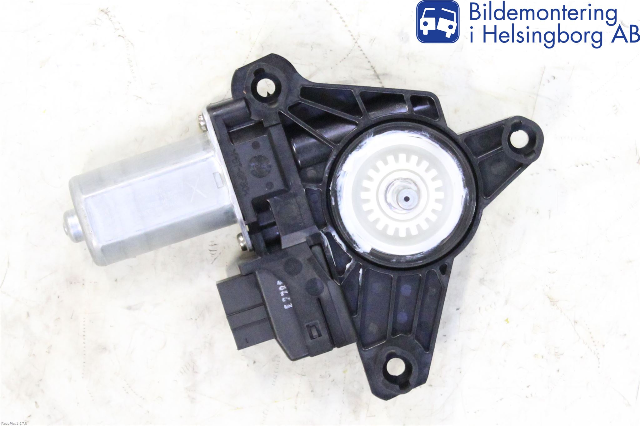 Mercedes-Benz MB GLA-KLASS (X156) 13-20 Vindusheismotor