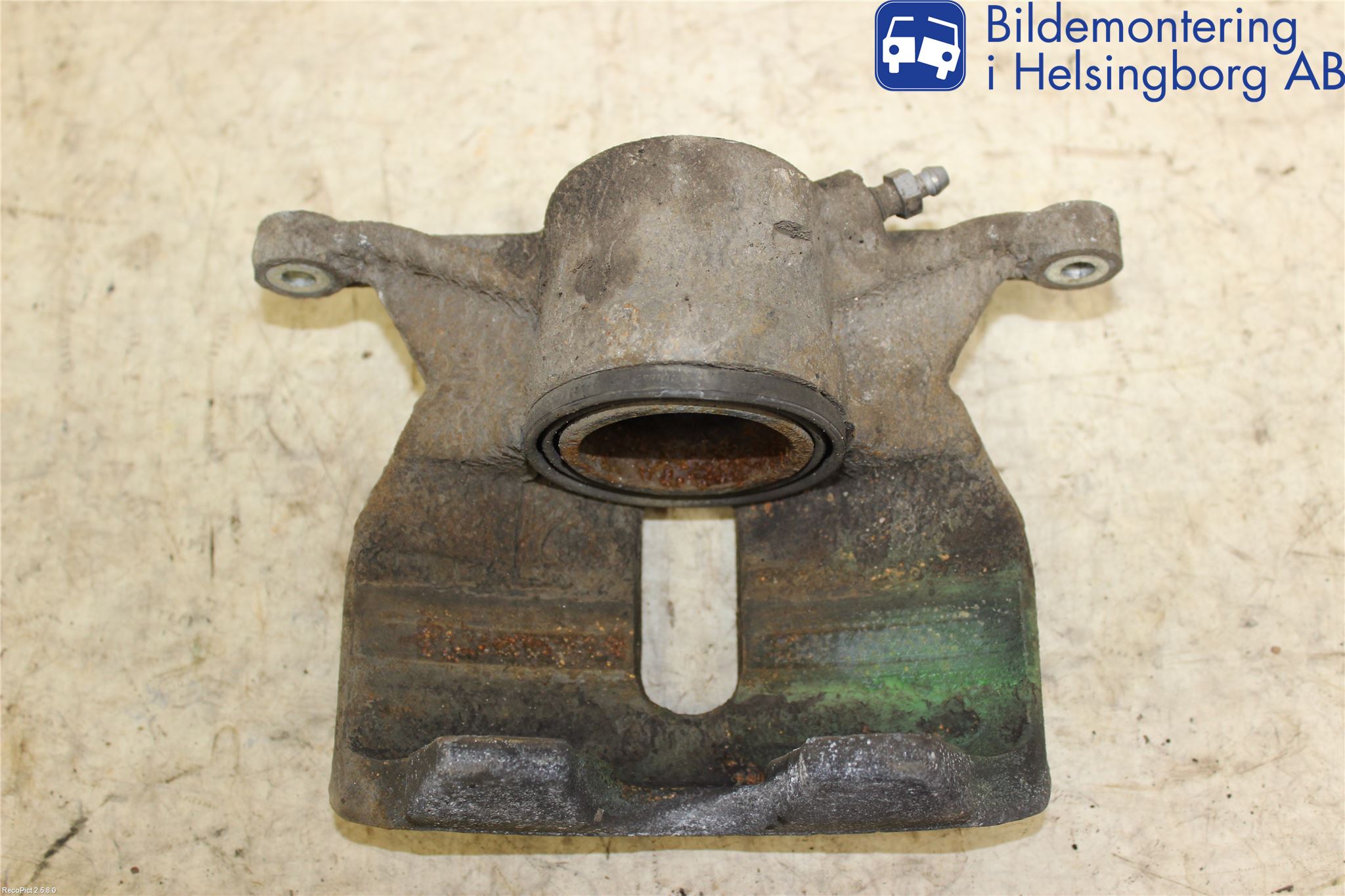 Volkswagen VW PASSAT 15-19 Bremsecaliper Foran Høyre