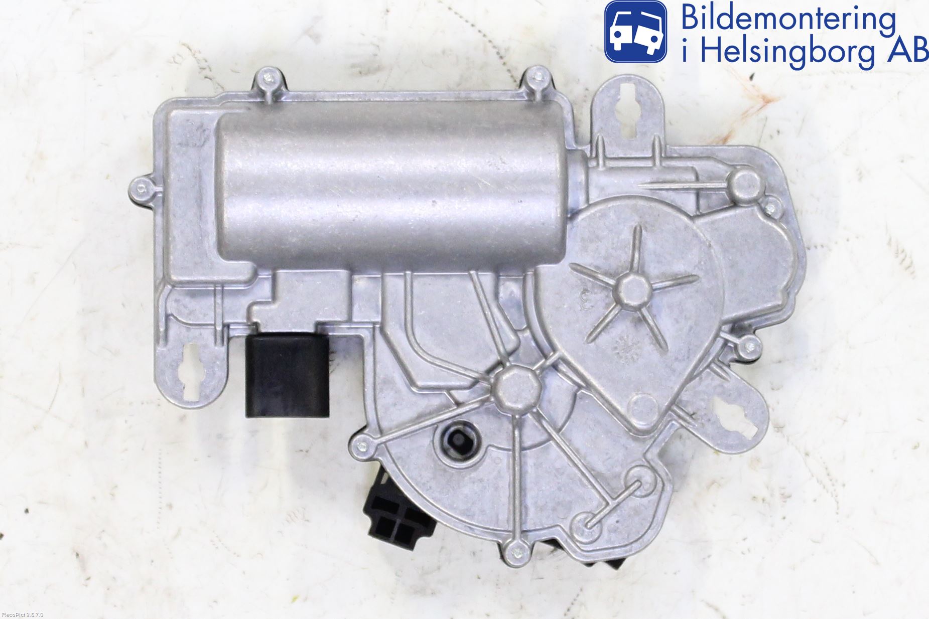 Volkswagen VW PASSAT 15-19 Baklukeåpner Automatisk
