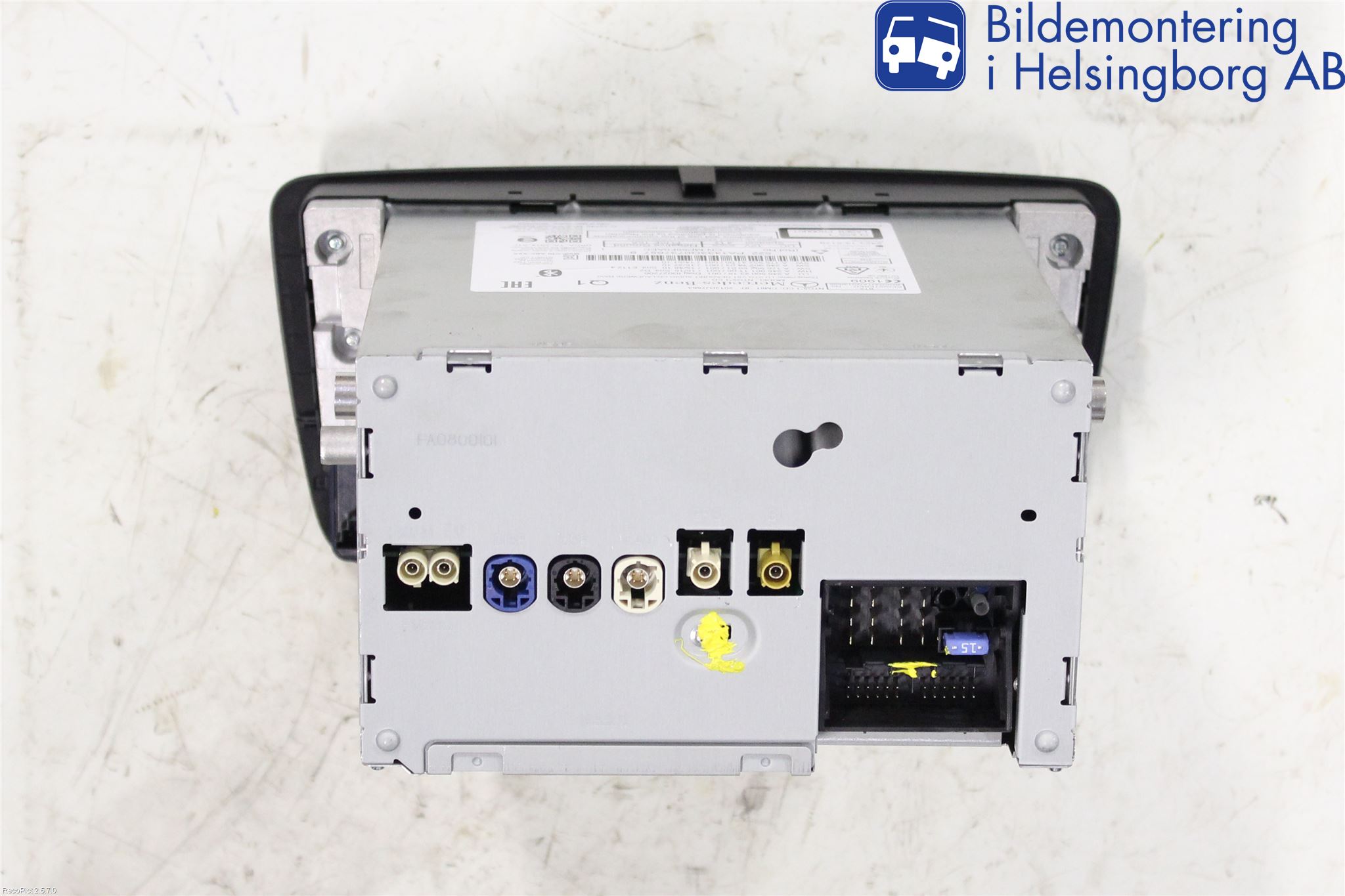 Mercedes-Benz MB A-KLASS (W176) 13-18 Stereo Radio Med Cd