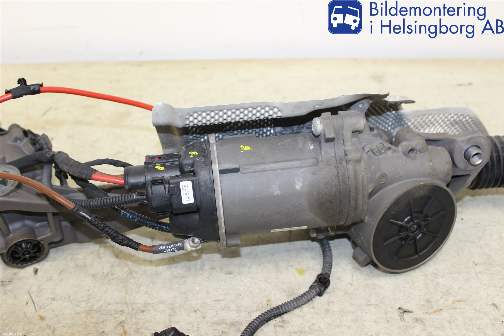 Volkswagen VW GOLF / E-GOLF VII 13-20 Servo Snekke - Tannstang