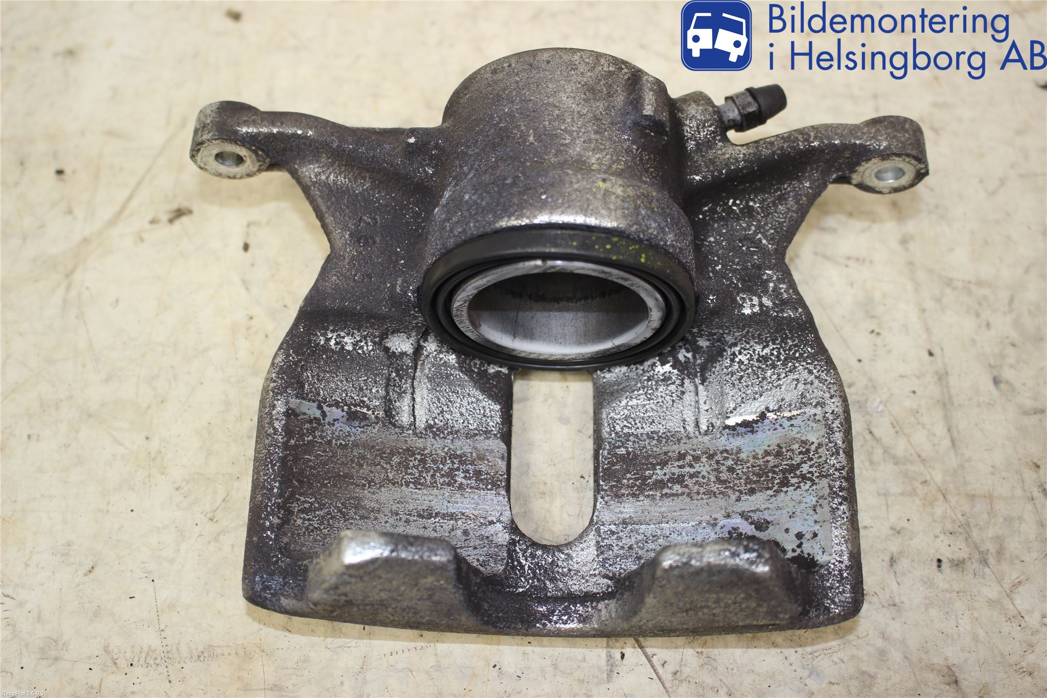 Volkswagen VW CADDY 11-15 Bremsecaliper Foran Høyre