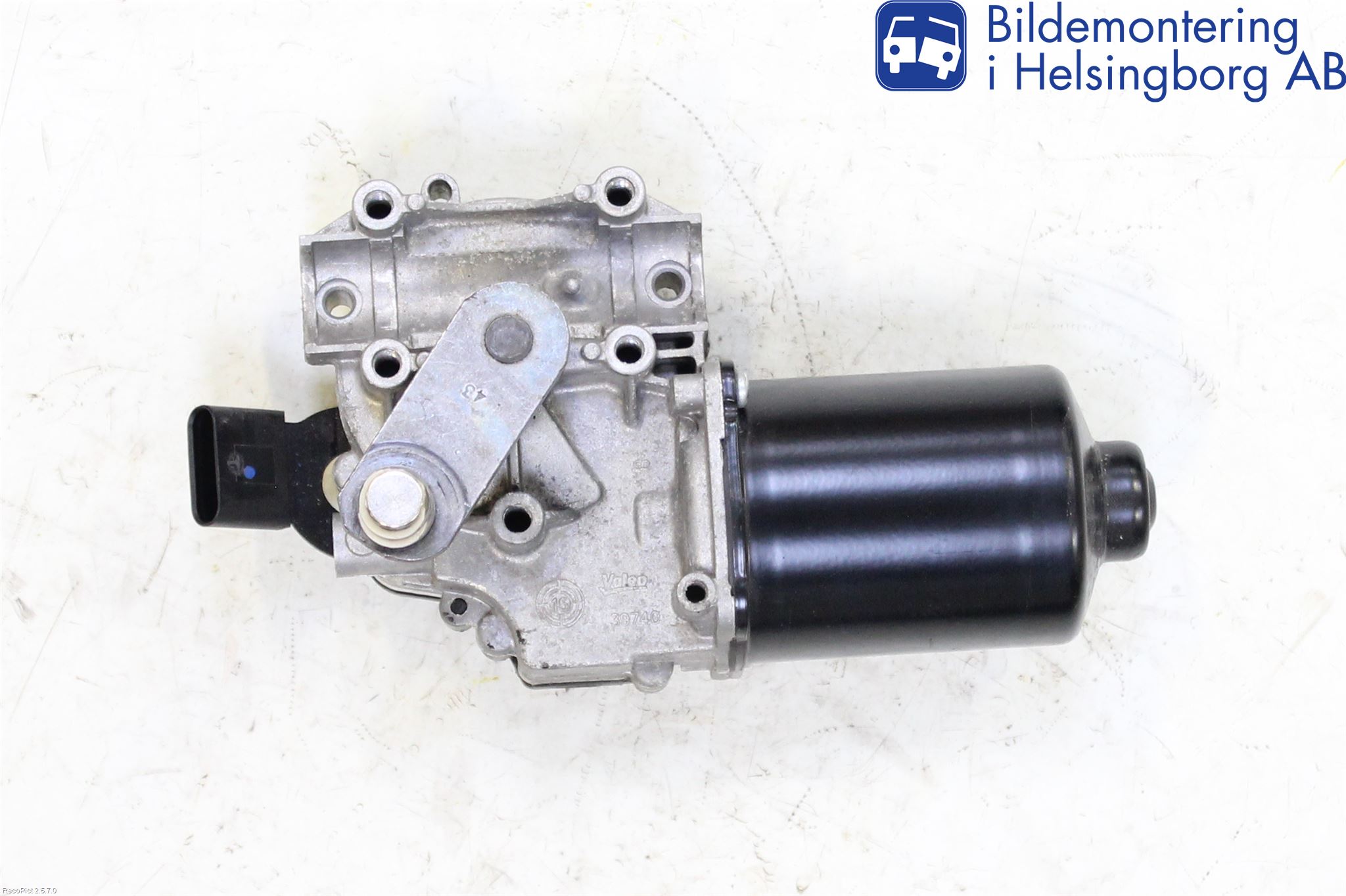 Mercedes-Benz MB CLA-KLASS (C117/X117) 13-19 Viskermotor Frontrute