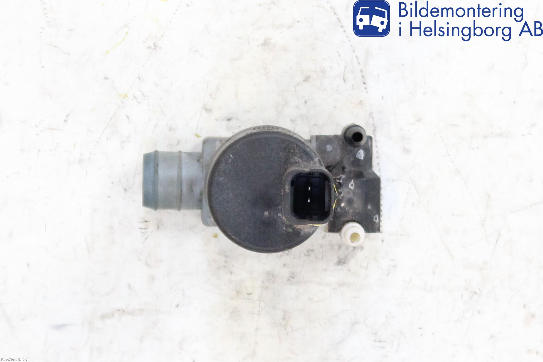 Nissan QASHQAI+2  10-14 Spylerpumpe Frontrute