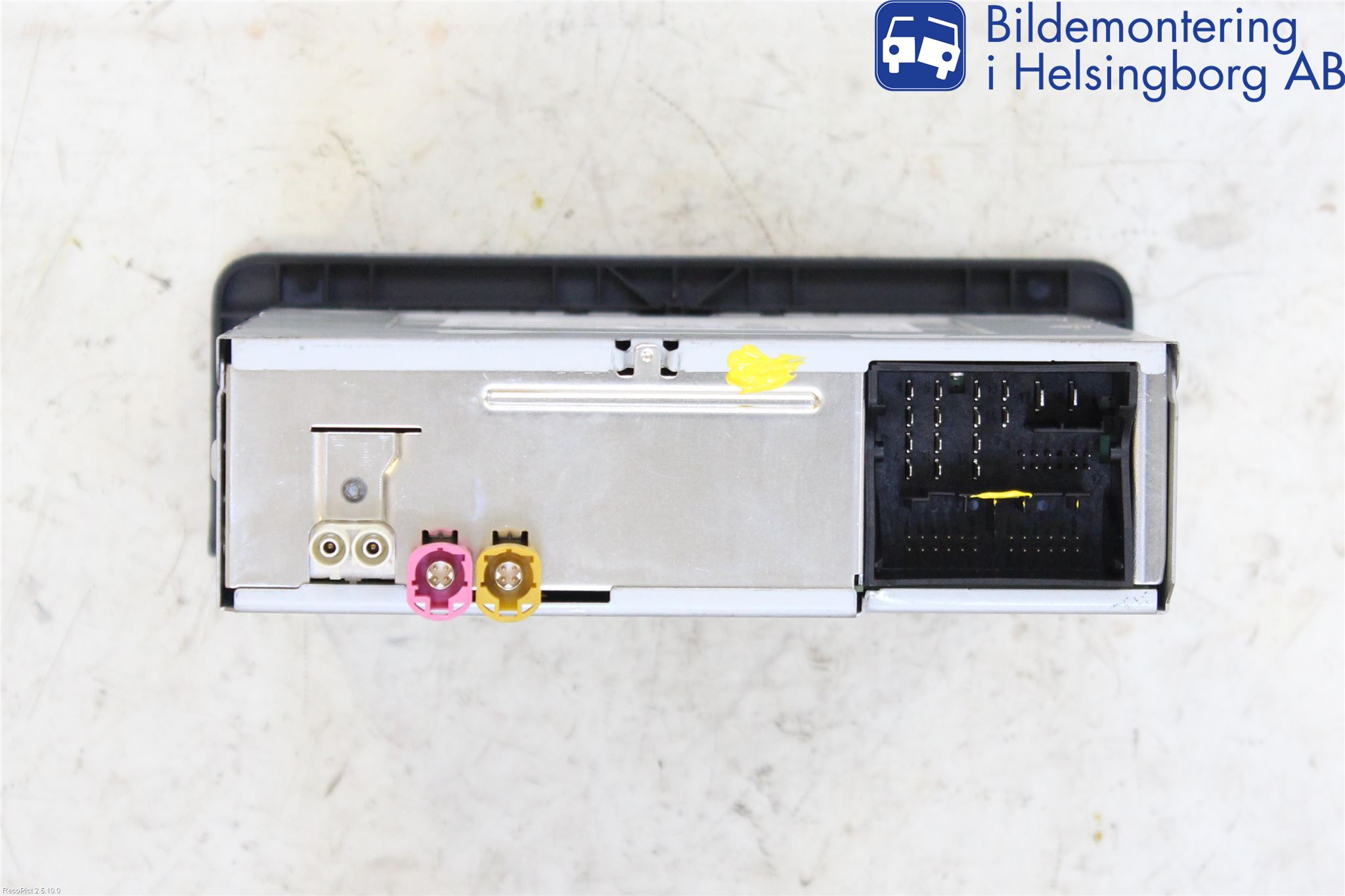Audi A4/S4 B9 16-19 Stereo Radio Med Cd