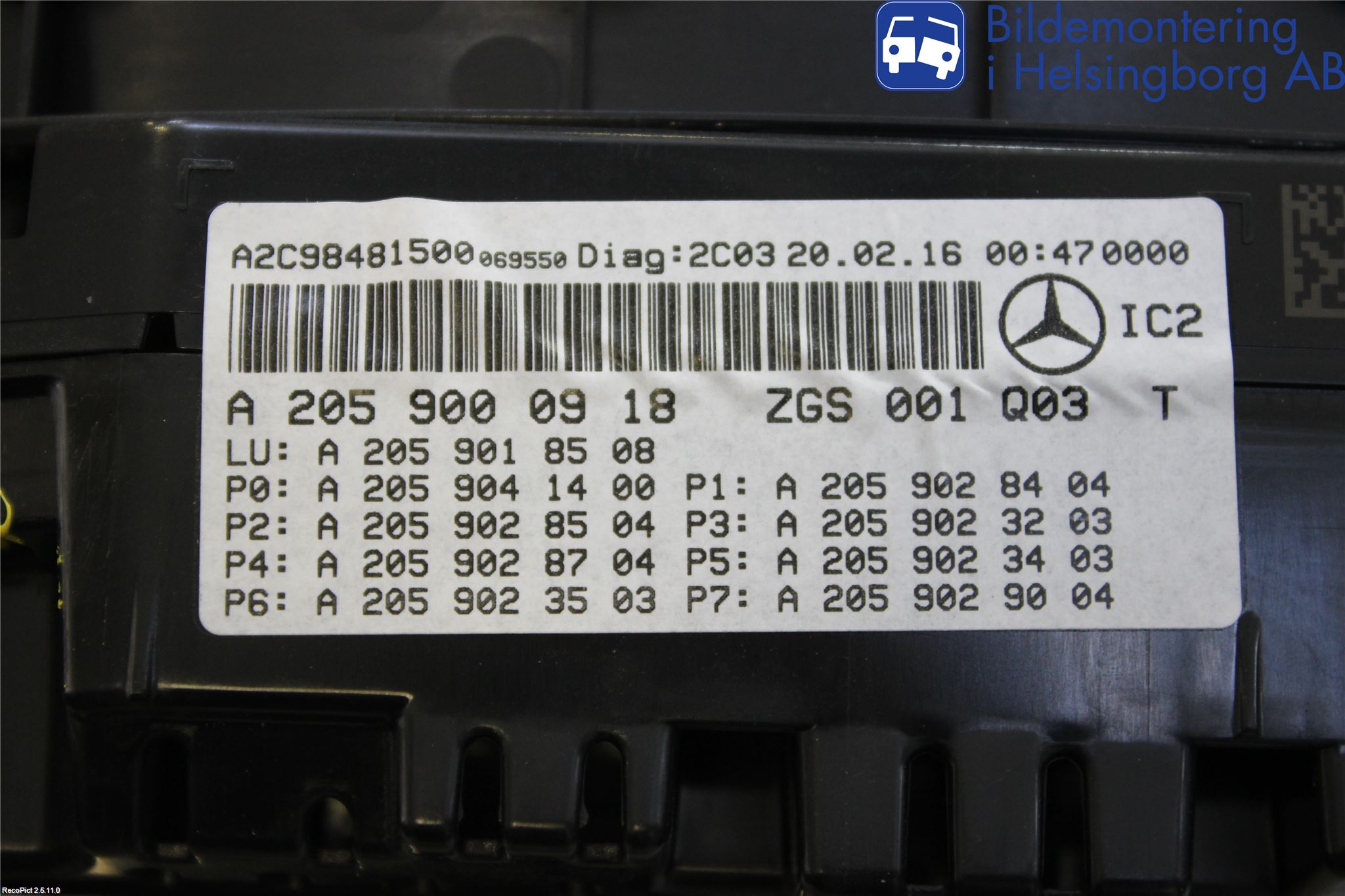 Mercedes-Benz MB C-KLASS (W205) 14-21 Instr Kombinert