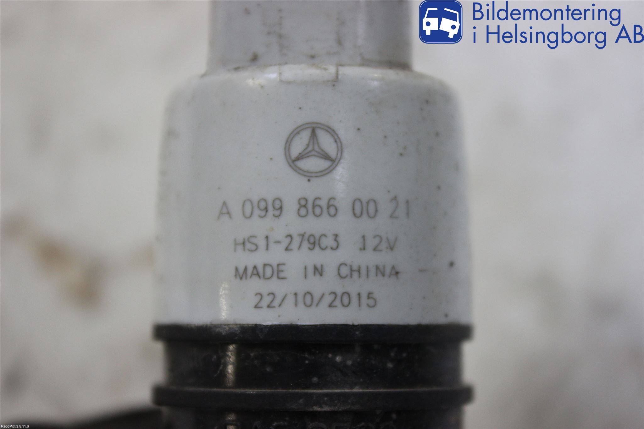 Mercedes-Benz MB C-KLASS (W205) 14-21 Spylerpumpe Frontrute