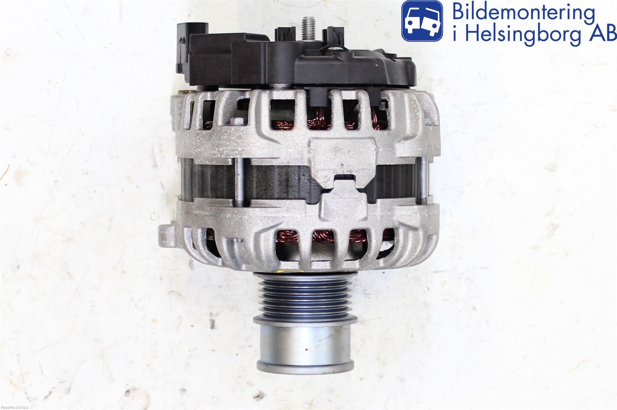 Volkswagen VW POLO 10-17 Dynamo