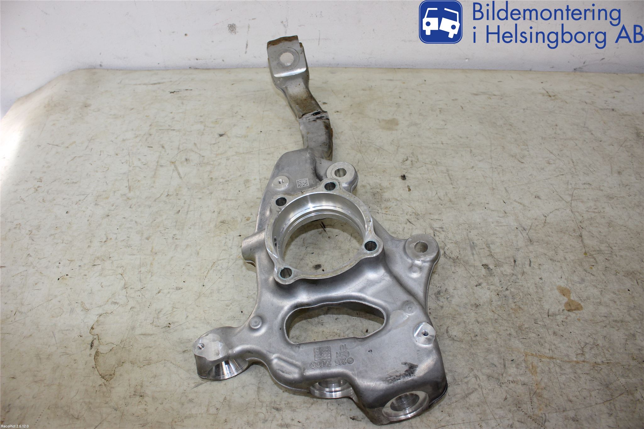 Mercedes-Benz MB C-KLASS (W205) 14-21 Spindel Vf