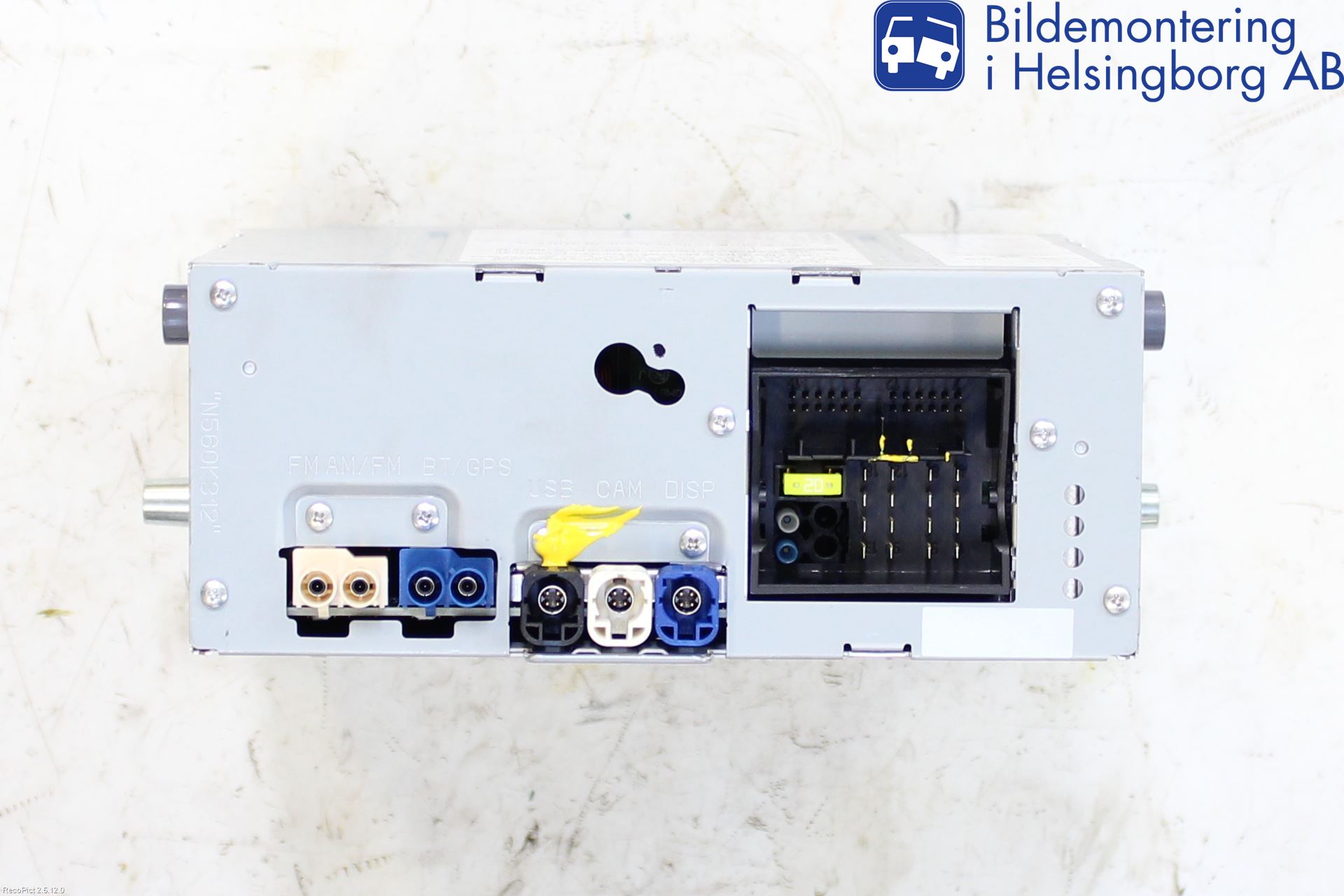 Mercedes-Benz MB C-KLASS (W205) 14-21 Stereo Radio Med Cd