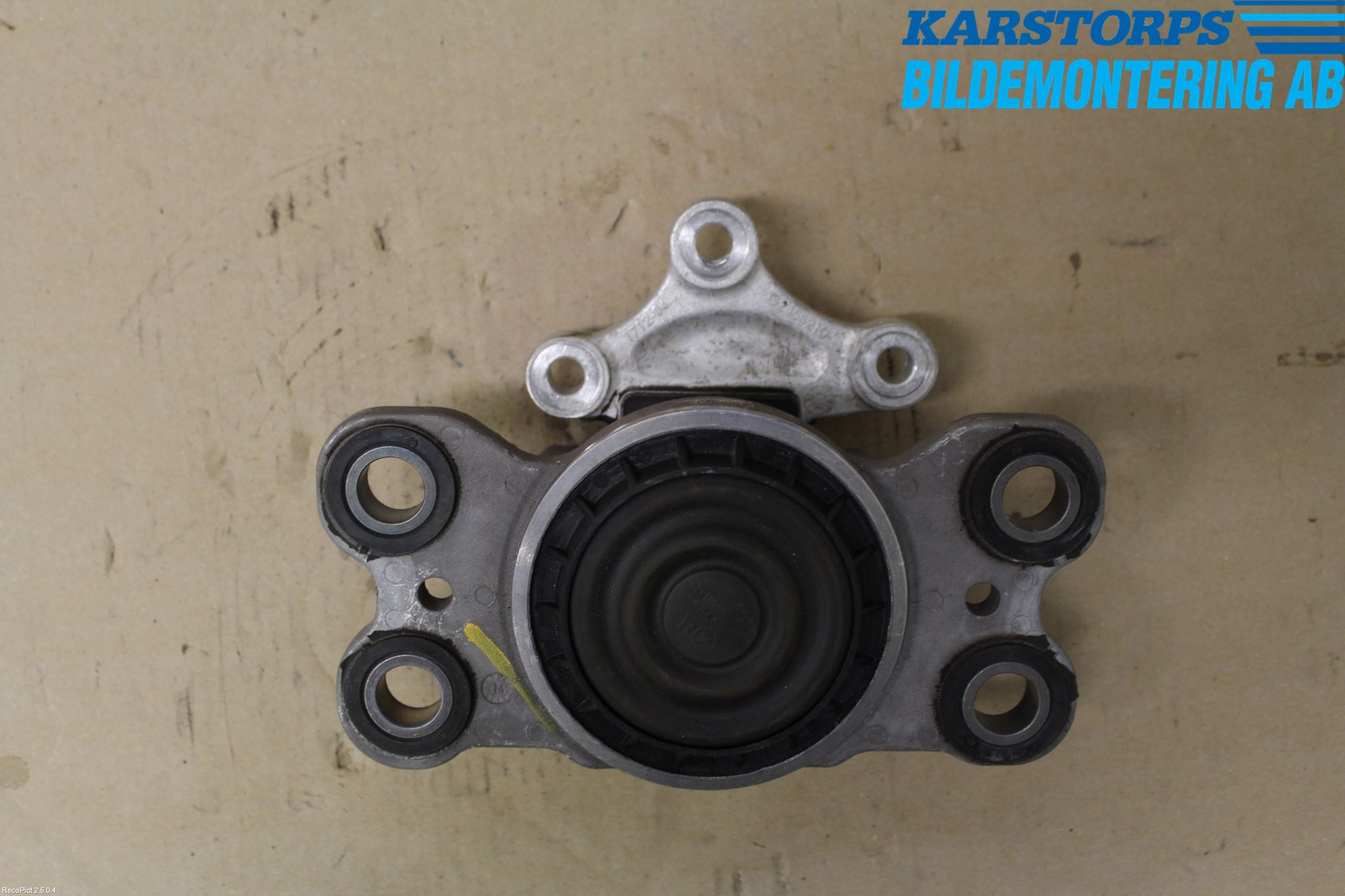 Volvo V70 14-16 Motor Feste Gummi
