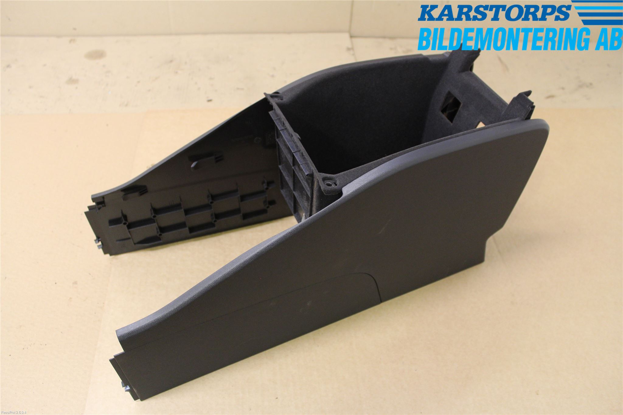 Volvo XC70 14-16 Innr Konsoll-Lomme