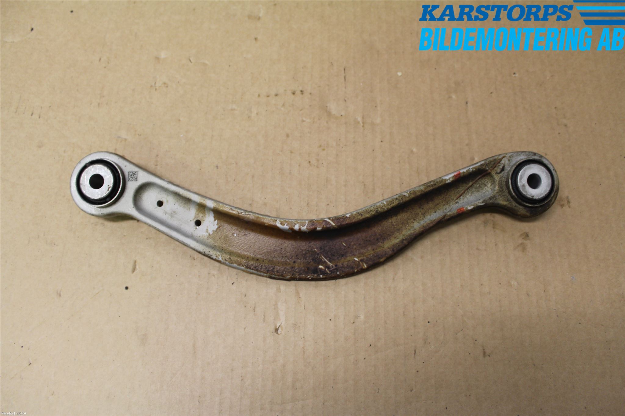 Mercedes-Benz MB C-KLASS (W205) 14-21 Bærearm Bak Venstre Øvre