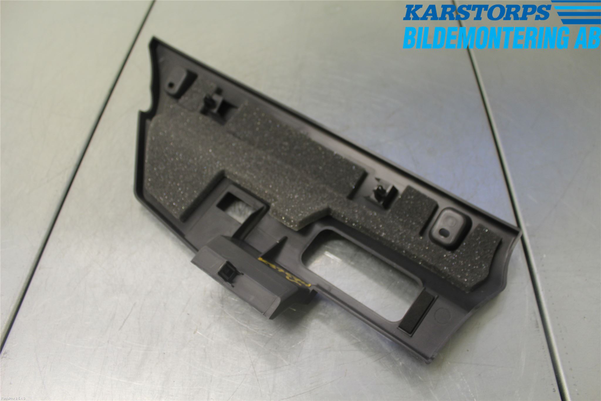Volvo V60 14-18 Innr Dashbord Sparkeplate