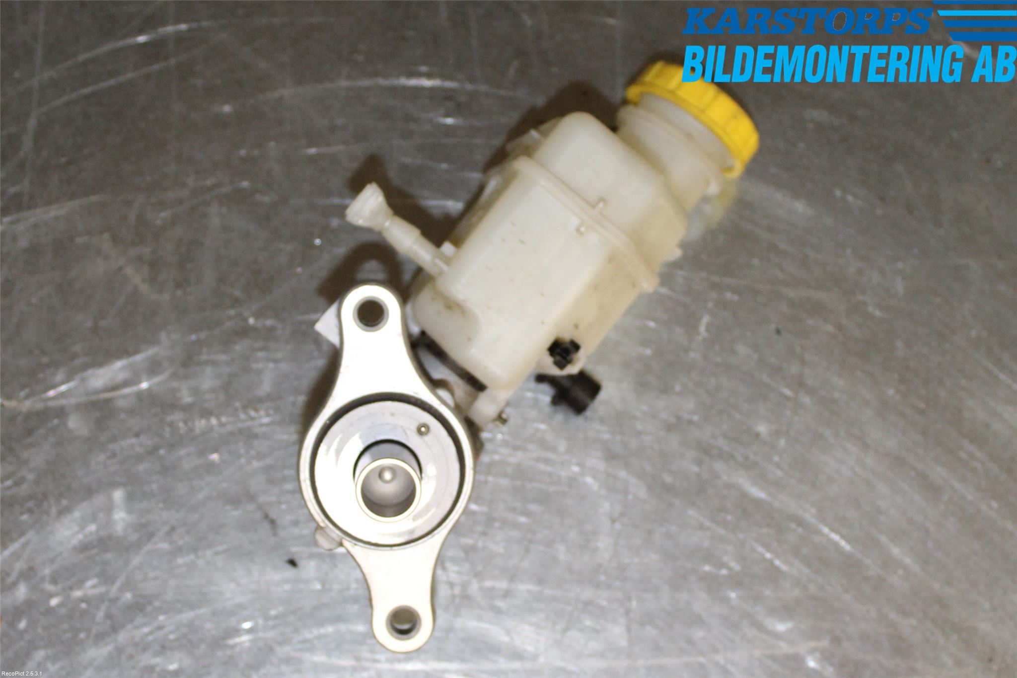 Ford KA 09-16 Brems Hovedsylinder