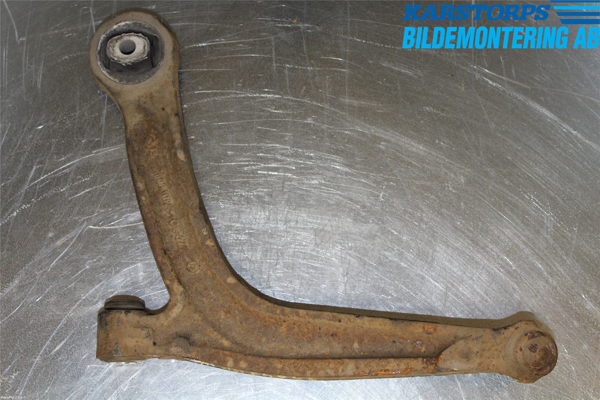 Ford KA 09-16 Bærearm Foran Høyre Nedre