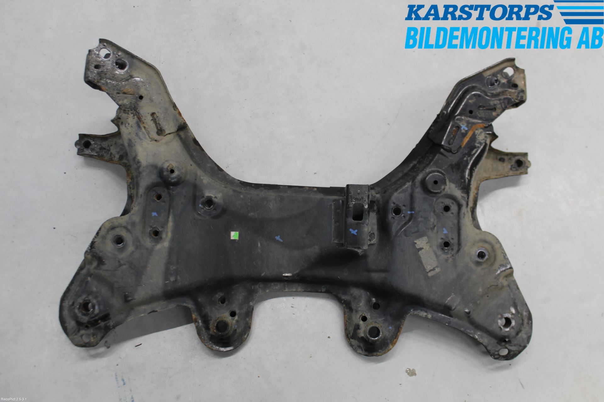 Ford KA 09-16 Forstillingsbjelke(Tvergående)
