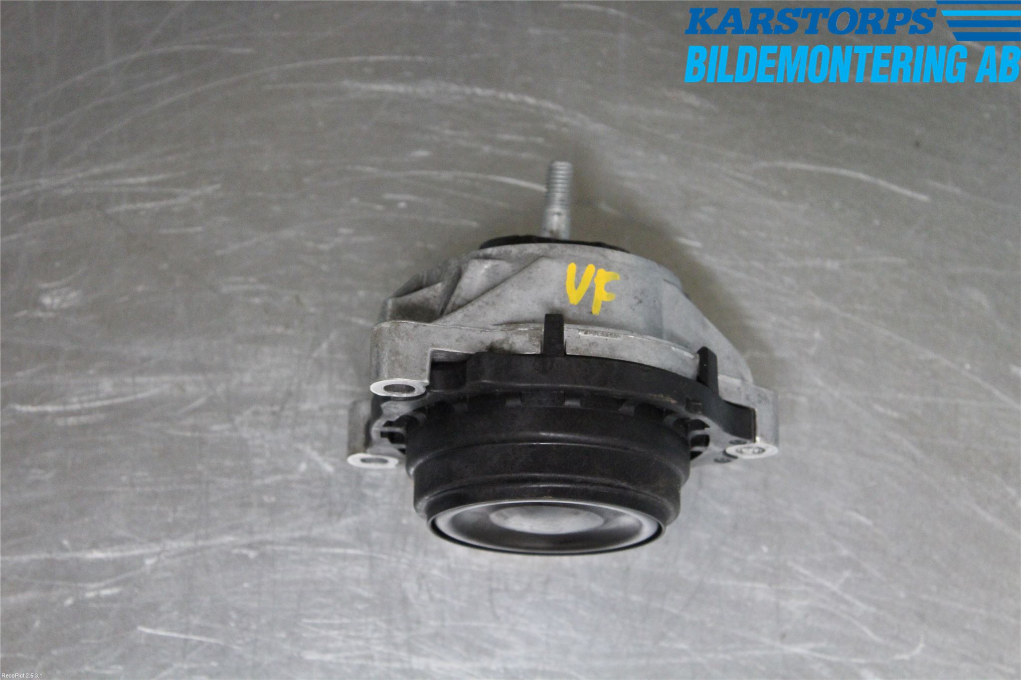 BMW 3 F30/F31/F80 12-19 Motor Feste Gummi