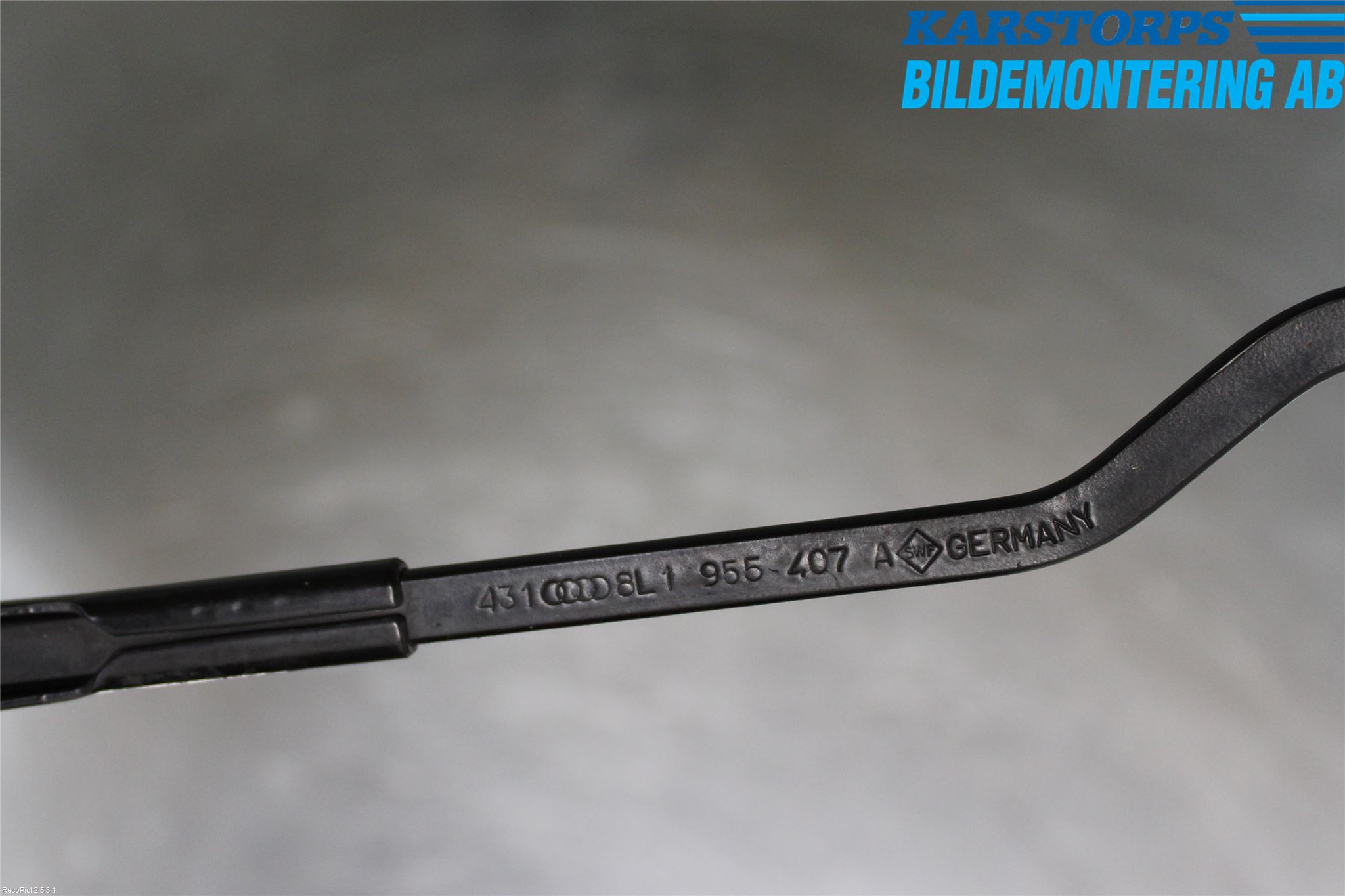 Audi A3/S3     96-03 Viskerarm-Armer Frontrute