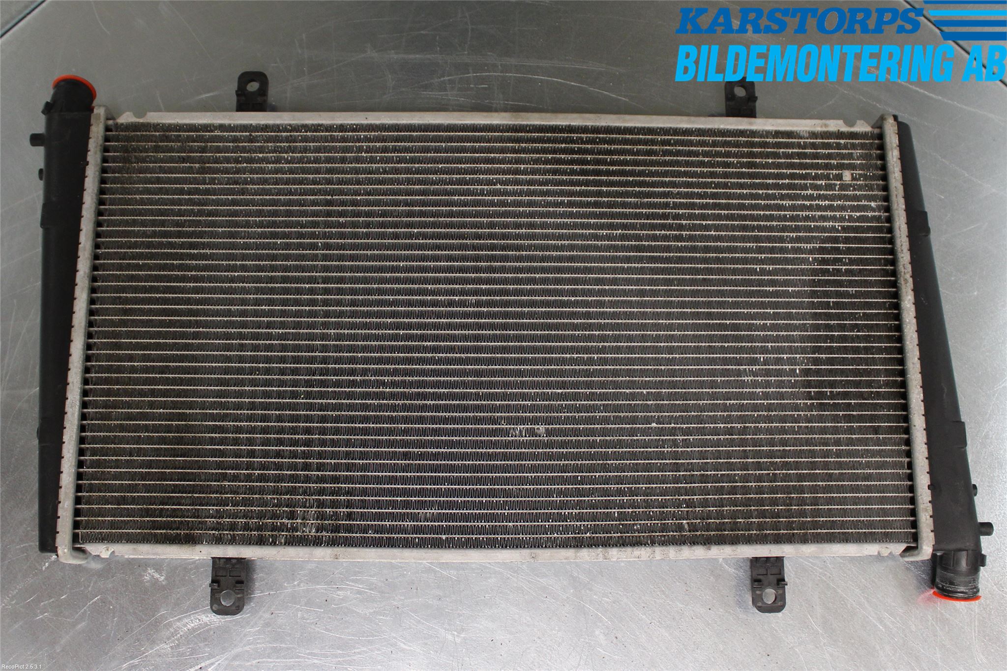 Volvo S40/V40    96-04 Radiator Manuell