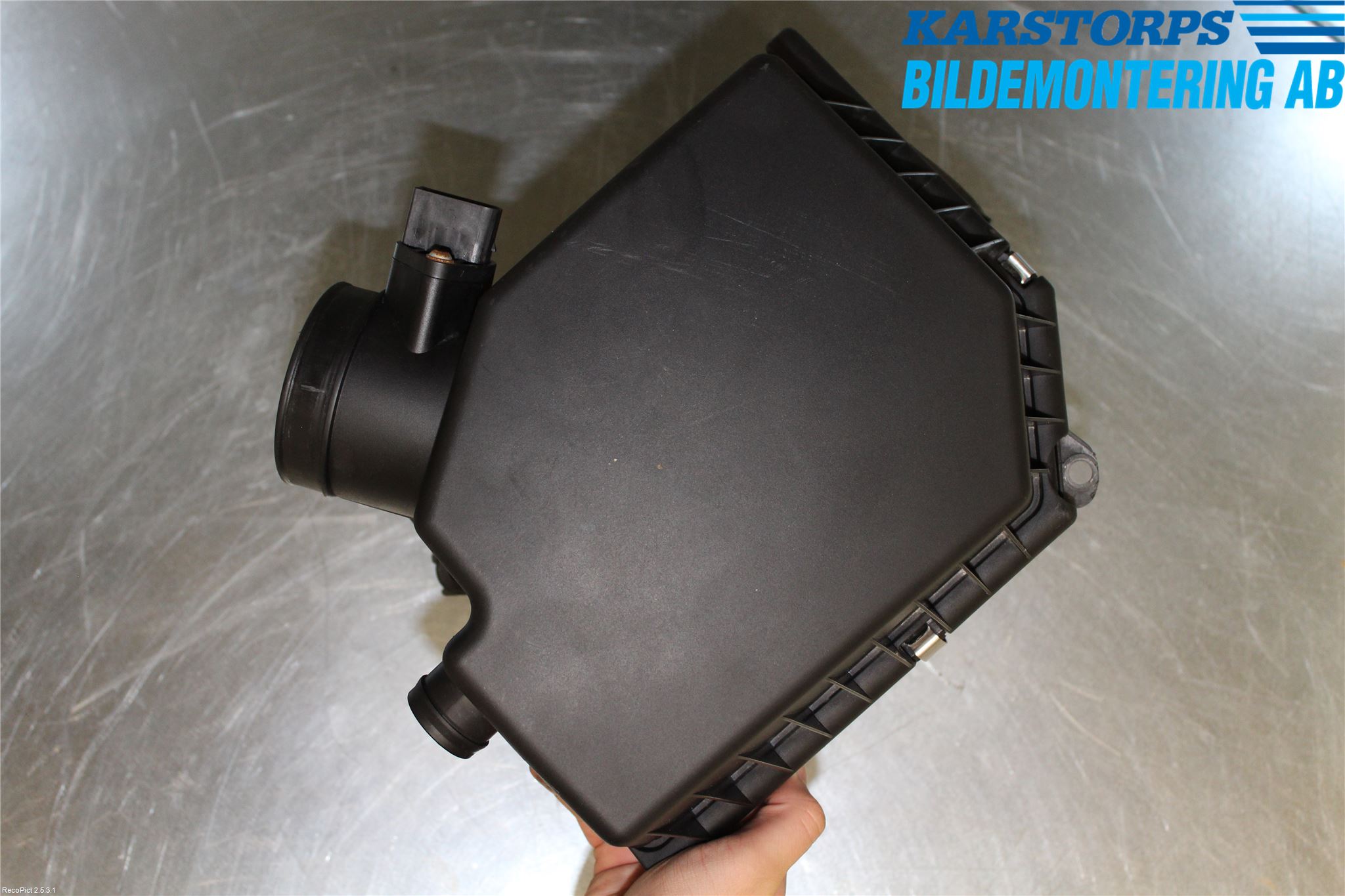 BMW 5 E60/61 Sed/Tou 02-10 Luftfilter Boks