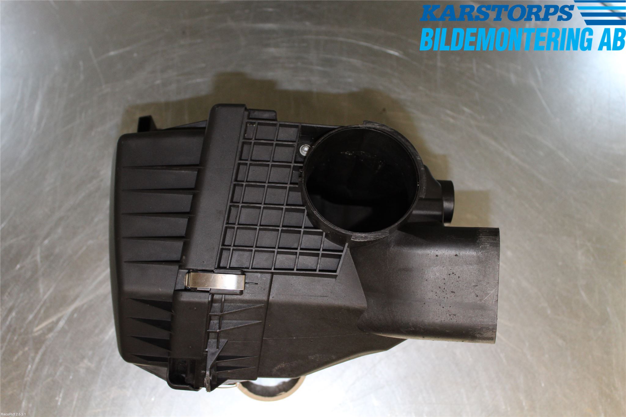 BMW 5 E60/61 Sed/Tou 02-10 Luftfilter Boks