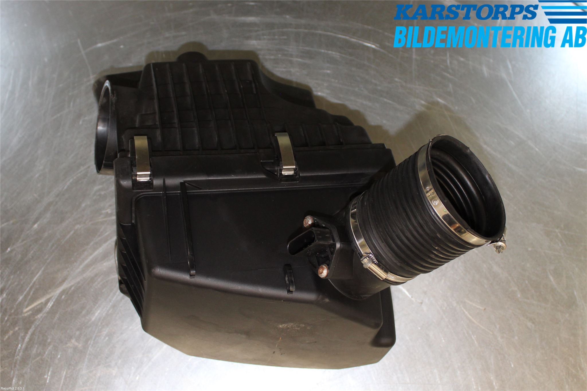 BMW 5 E60/61 Sed/Tou 02-10 Luftfilter Boks