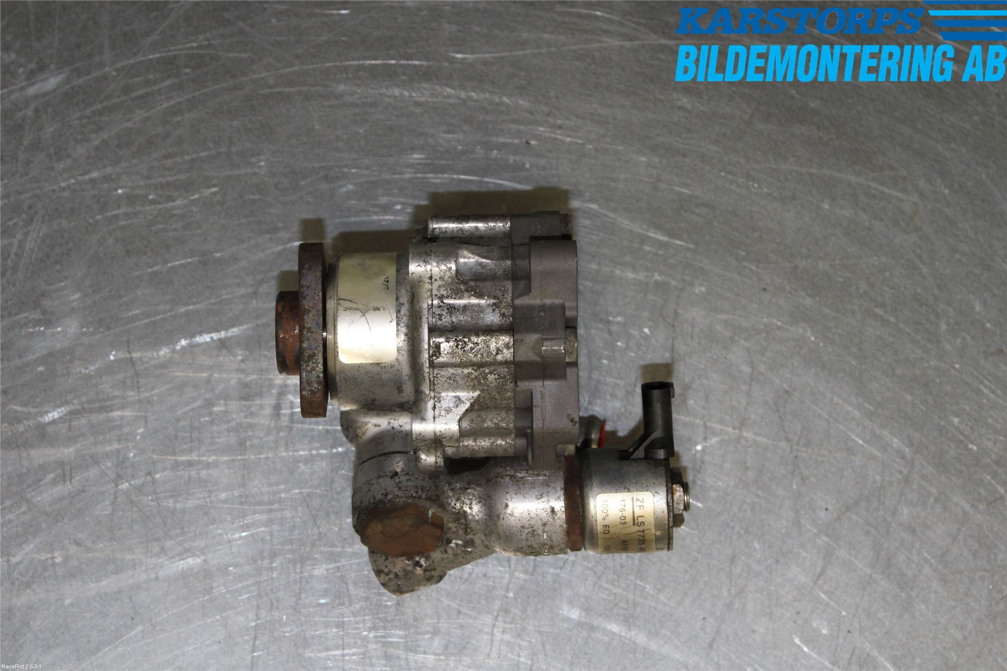 BMW 5 E60/61 Sed/Tou 02-10 Servo Pumpe