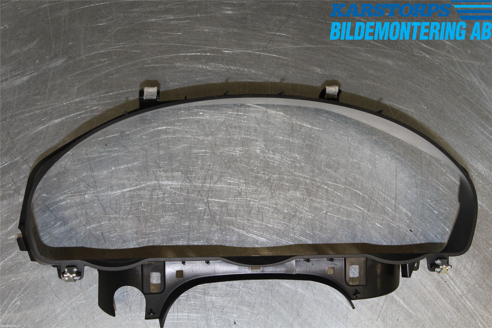Mercedes-Benz MB E-KLASS (W212) 09-16 Instrument Ramme