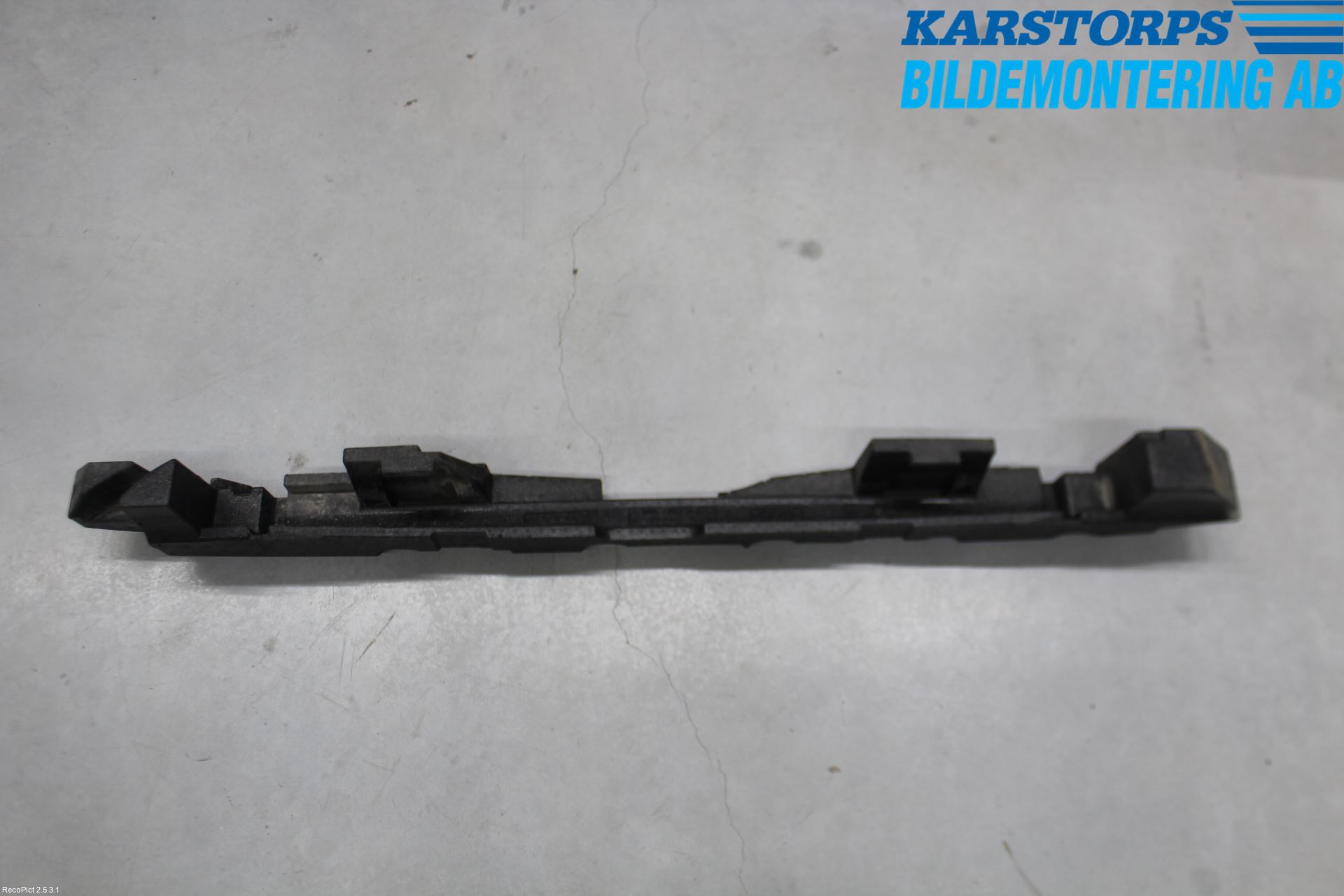 Mercedes-Benz MB E-KLASS (W212) 09-16 Støtfanger Bak Deform Element