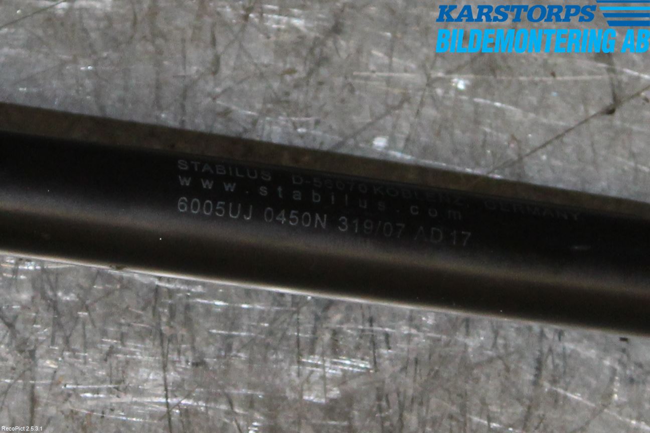 Volvo XC70 08-13 Panser Demper-Gassfjær