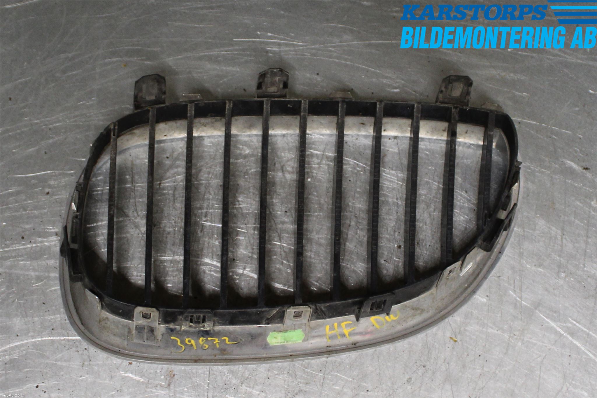 BMW 5 E60/61 Sed/Tou 02-10 Grilldel Høyre