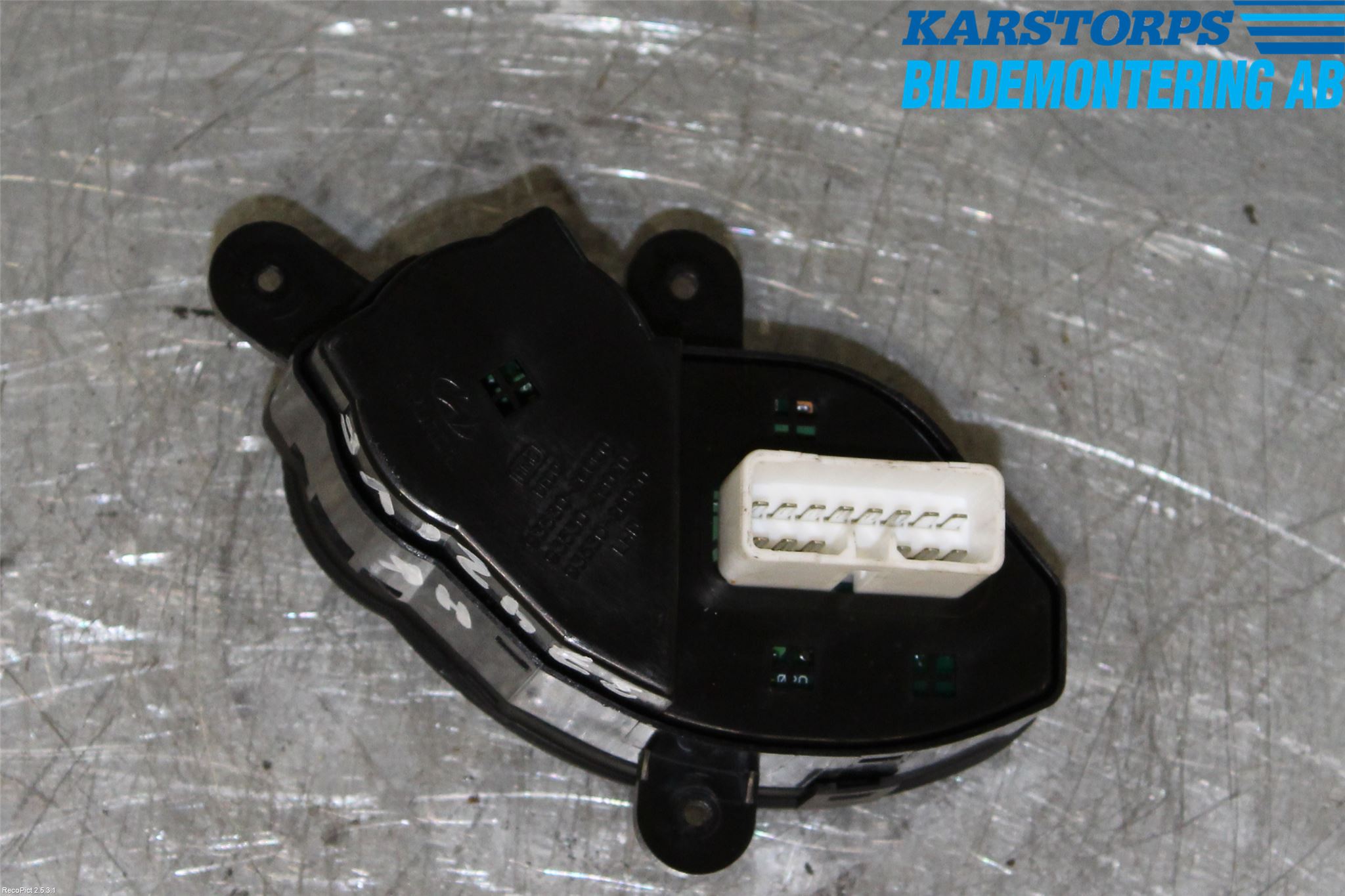Hyundai SANTA FE  00-06 Bryter Speil